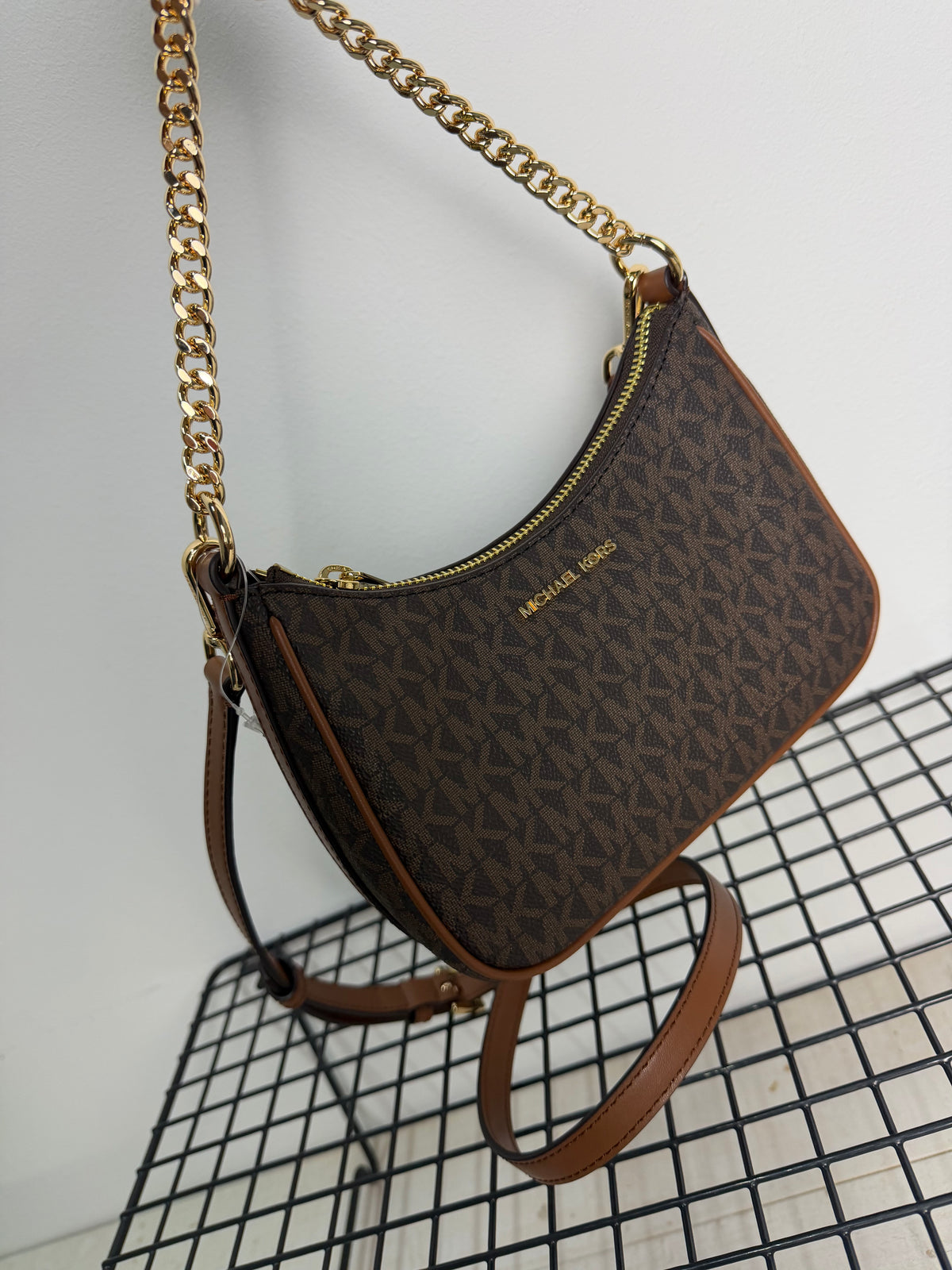 Bolso Michael Kors Jet Set Travel pequeño con cadena – Marrón ( cora nuevo)