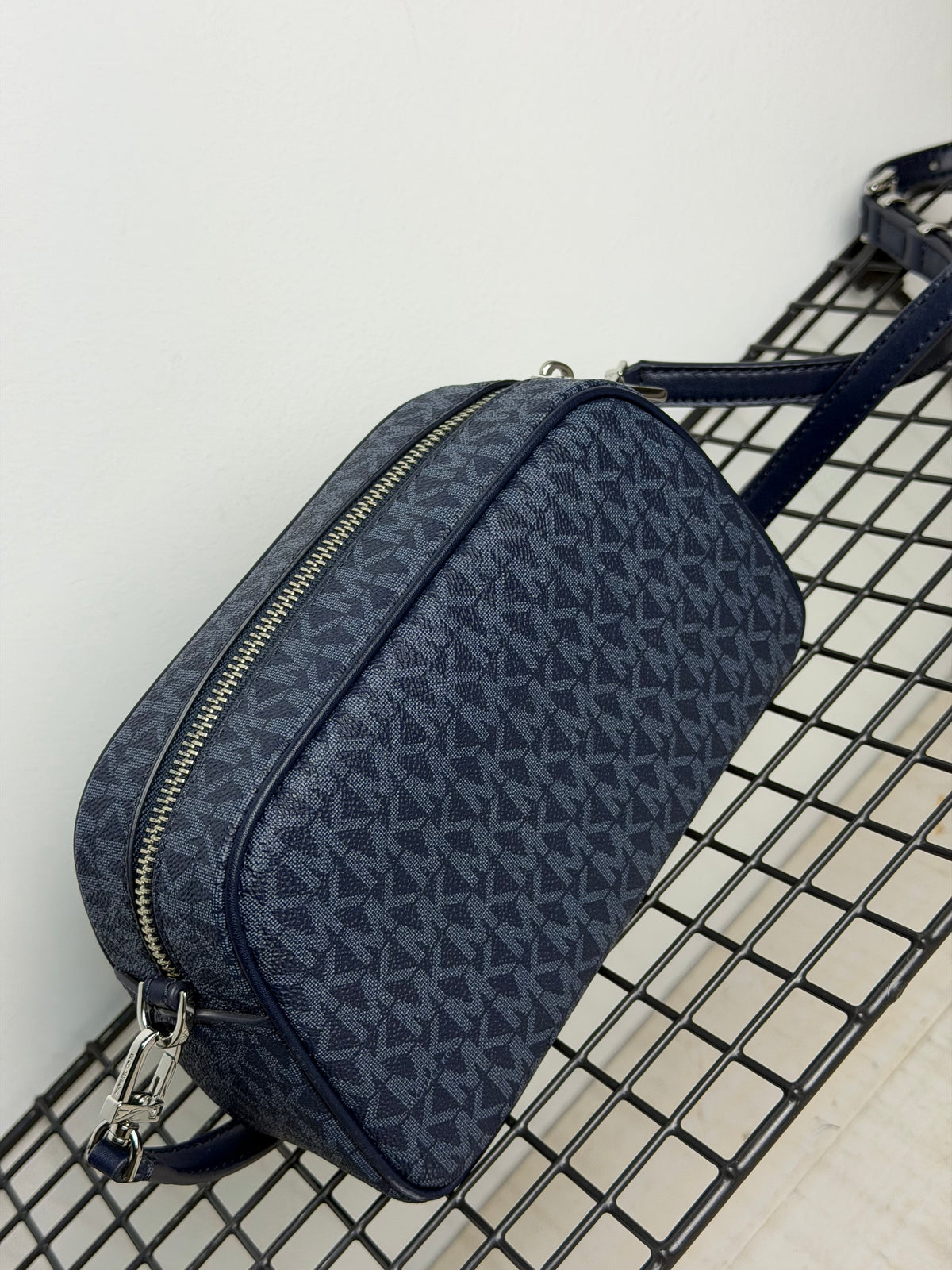 Michael Kors bandolera Small Camera – Azul Dress Blues