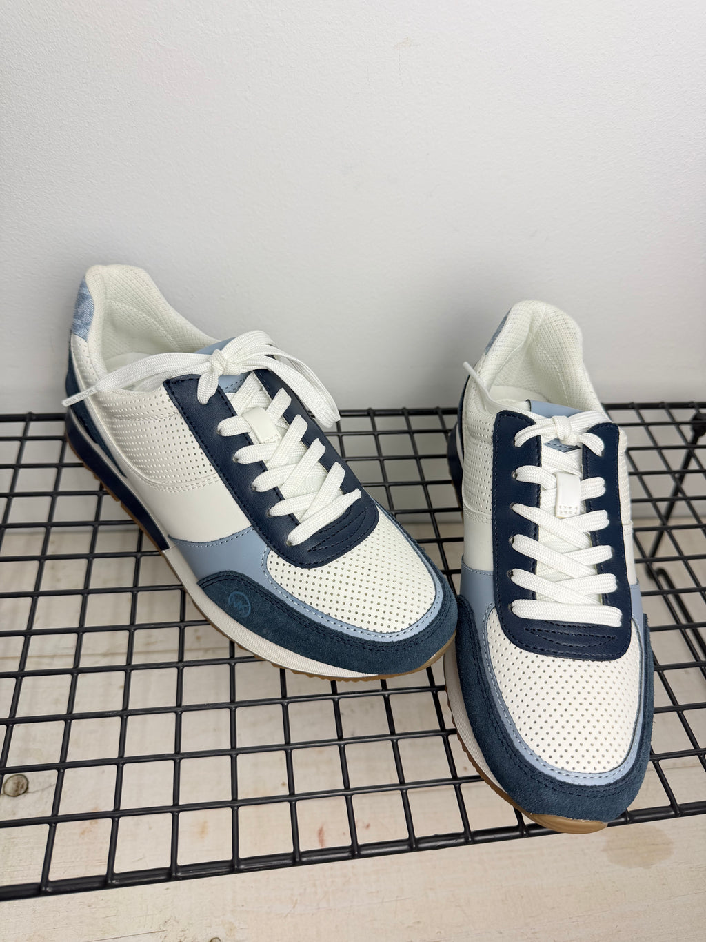 Zapatillas Michael Kors Andi Trainer – Blanco y Azul