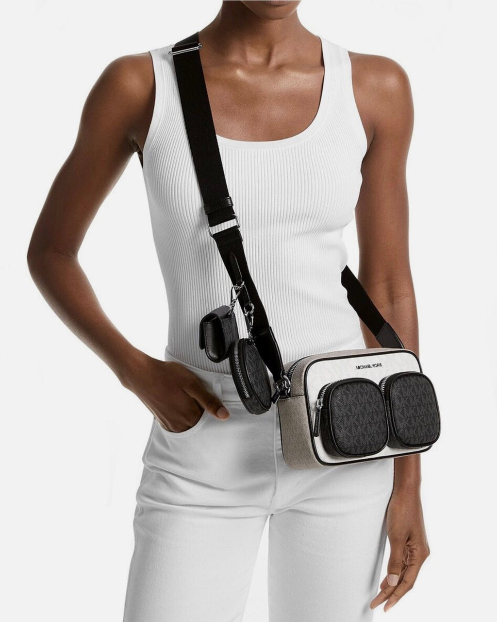 Michael Kors – Jet Set Item Crossbody Negro (bandolera bolsillos)