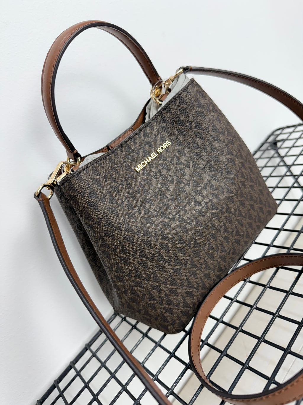 Michael Kors Pratt ( bombonera)