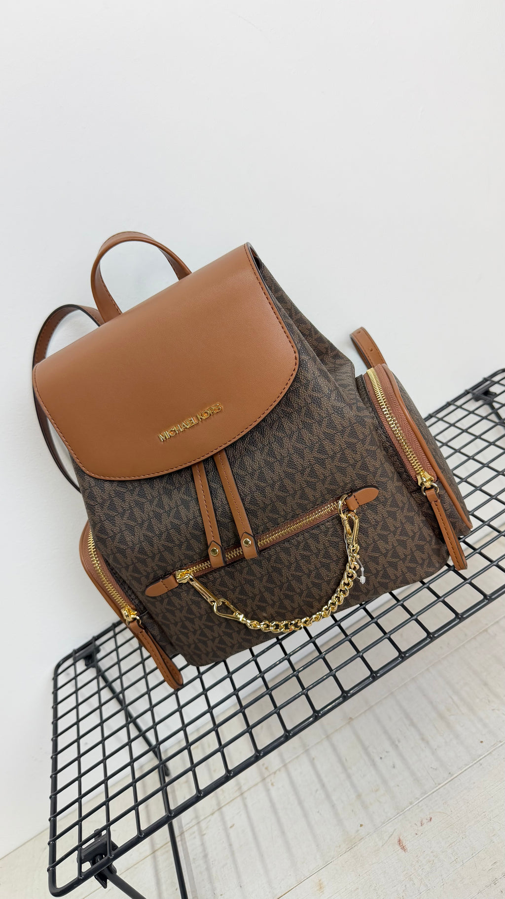 Mochila Michael Kors Jet Set Medium – Brownp