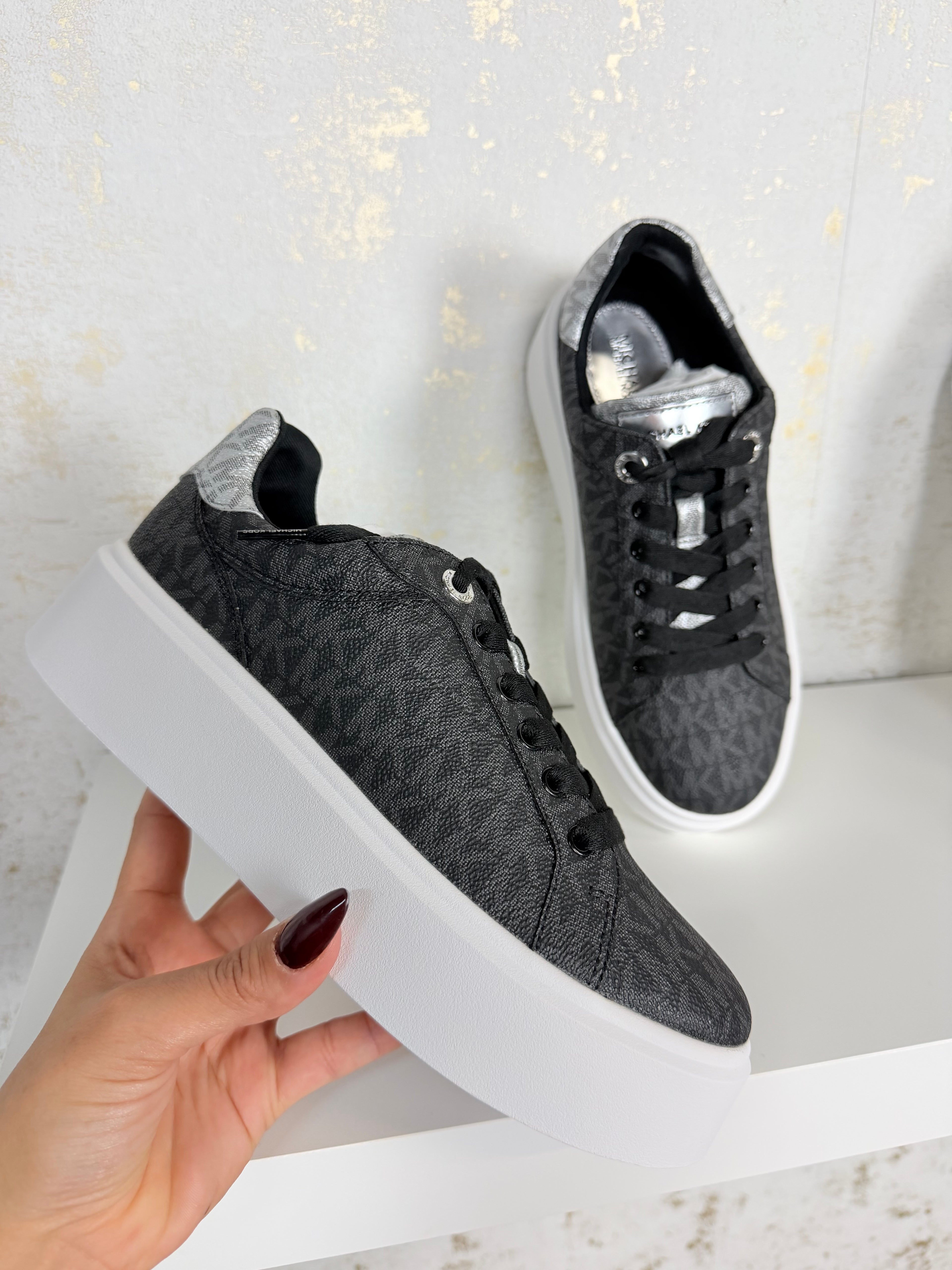 ZAPATILLAS ROMEY MICHAEL KORS NEGRA