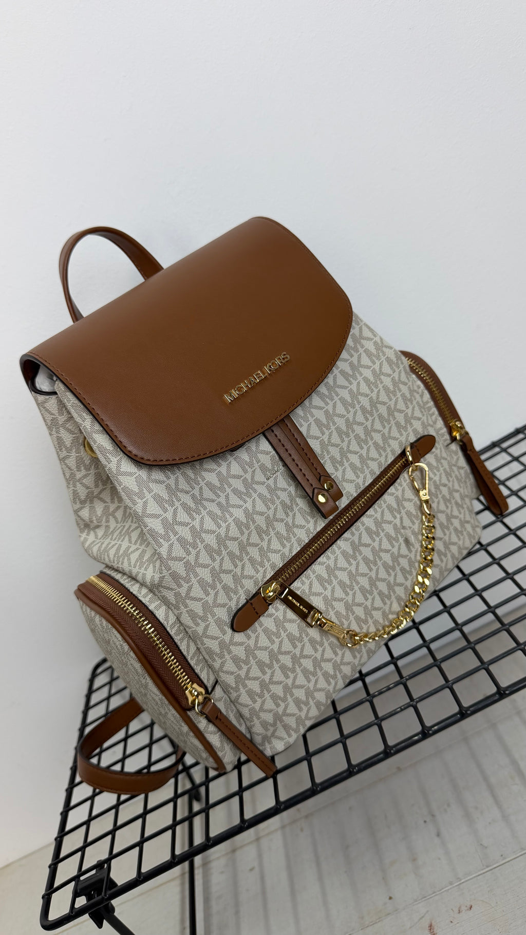Mochila Michael Kors Jet Set Medium – vainilla