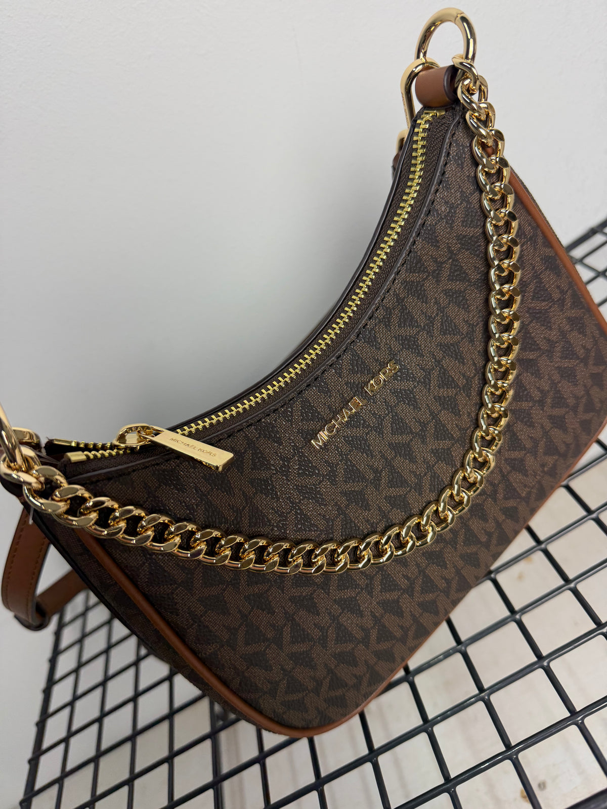 Bolso Michael Kors Jet Set Travel pequeño con cadena – Marrón ( cora nuevo)