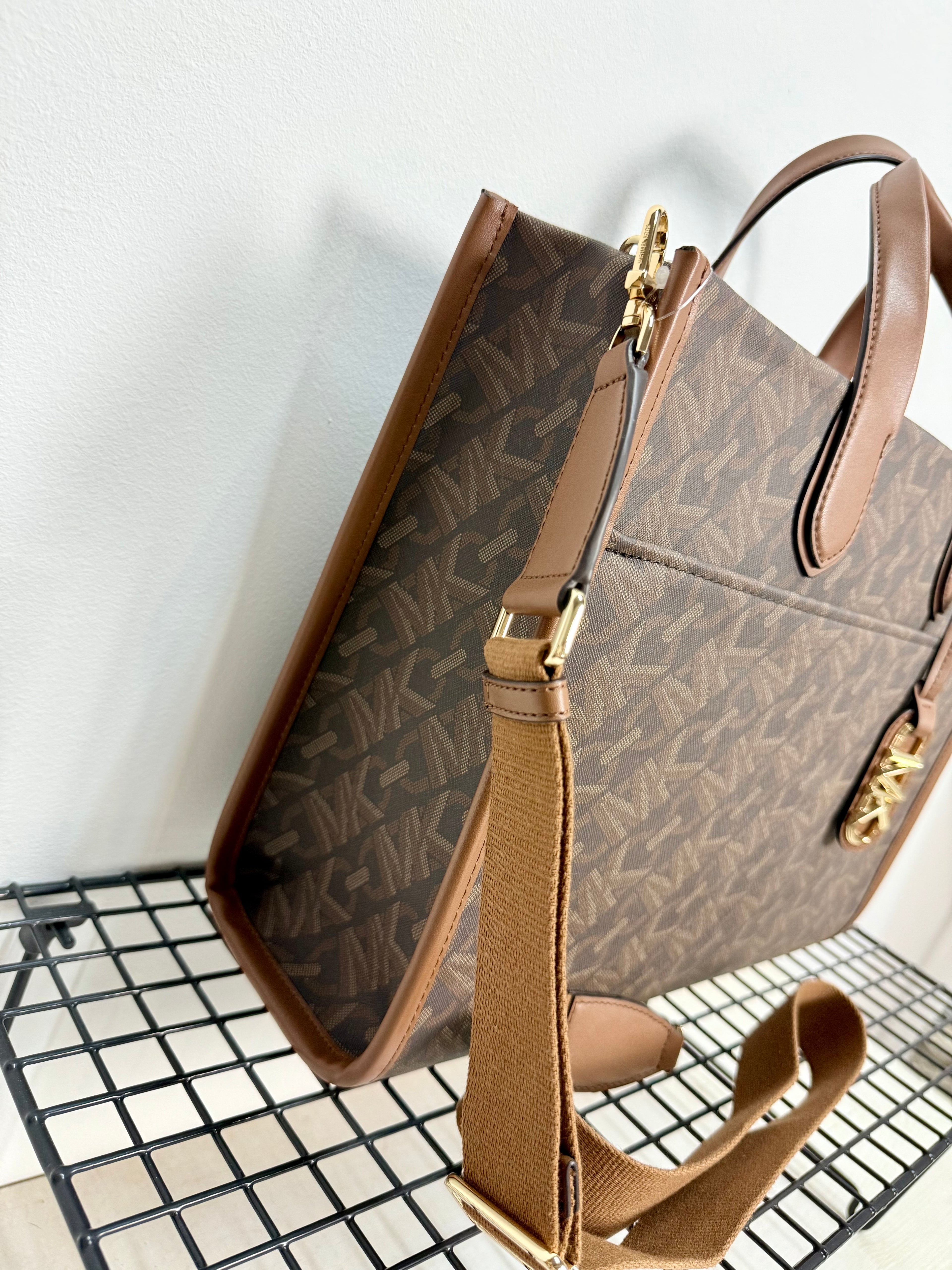 Michael Kors Gigi Tote