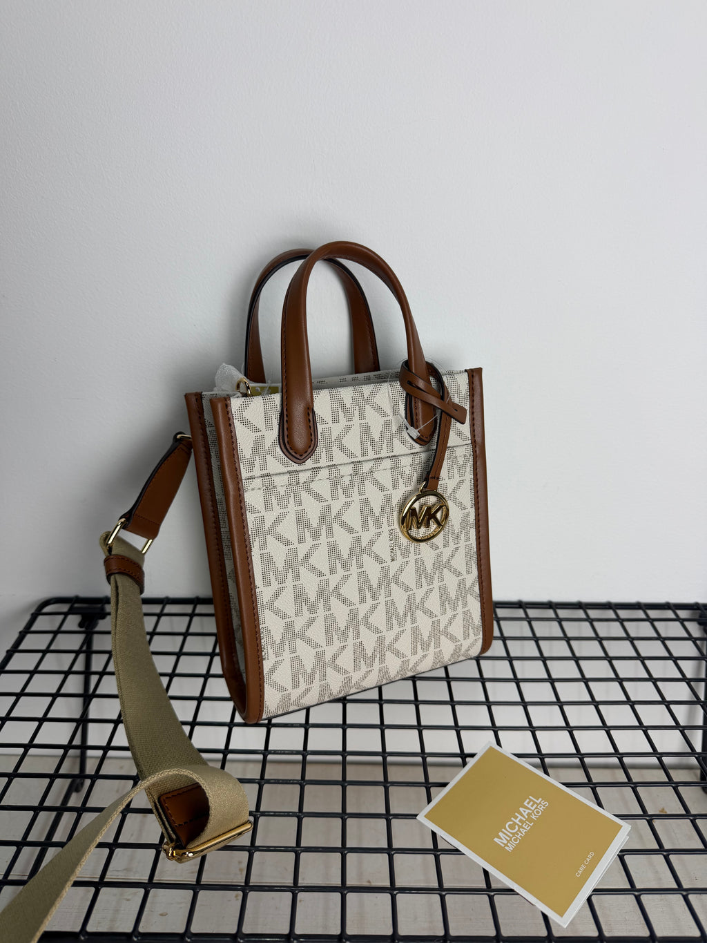 Michael Kors Gigi Mini – Vanilla/Luggage
