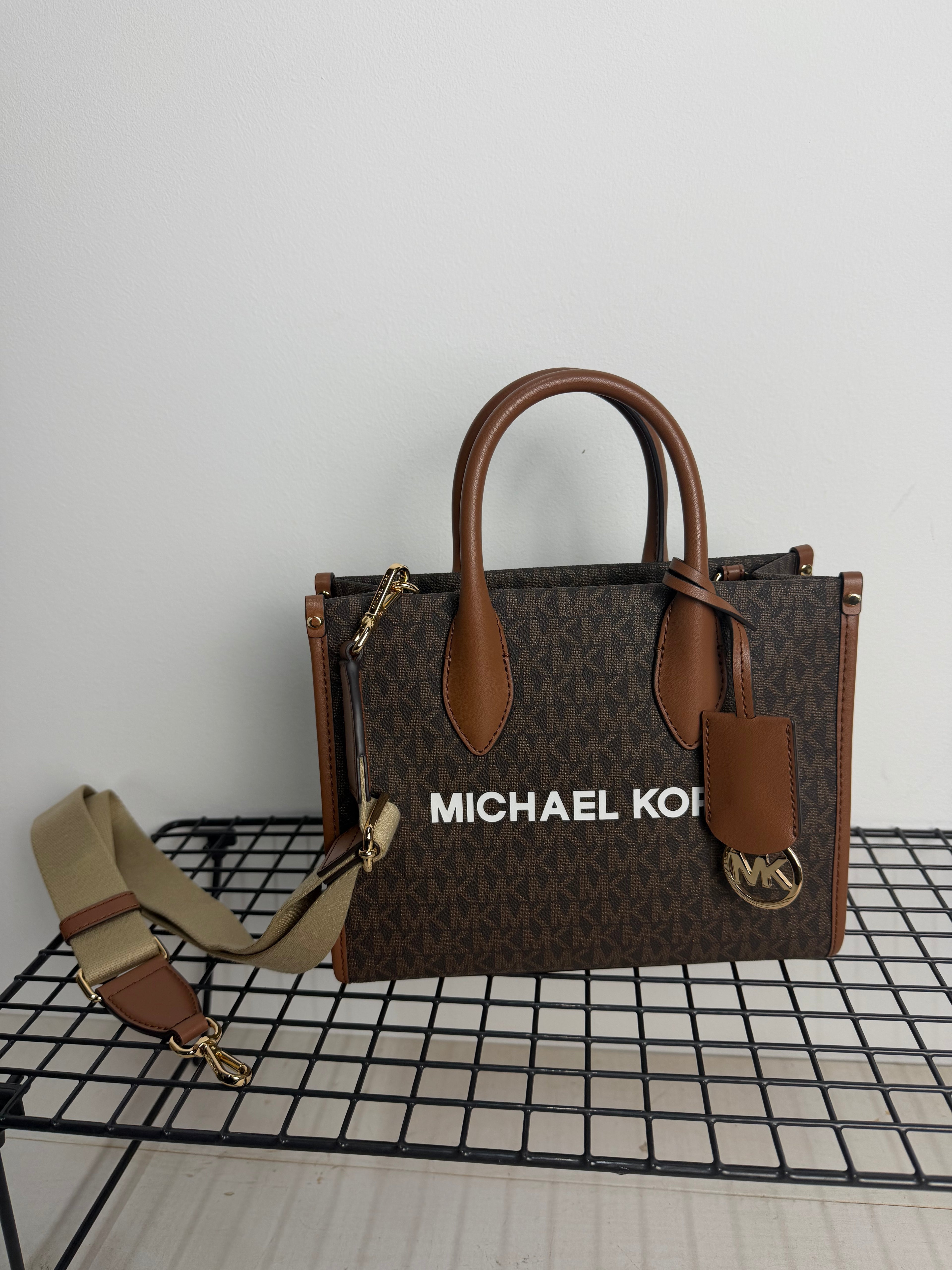 Bolso Mirella Michael Kors mediano Marrón  logo