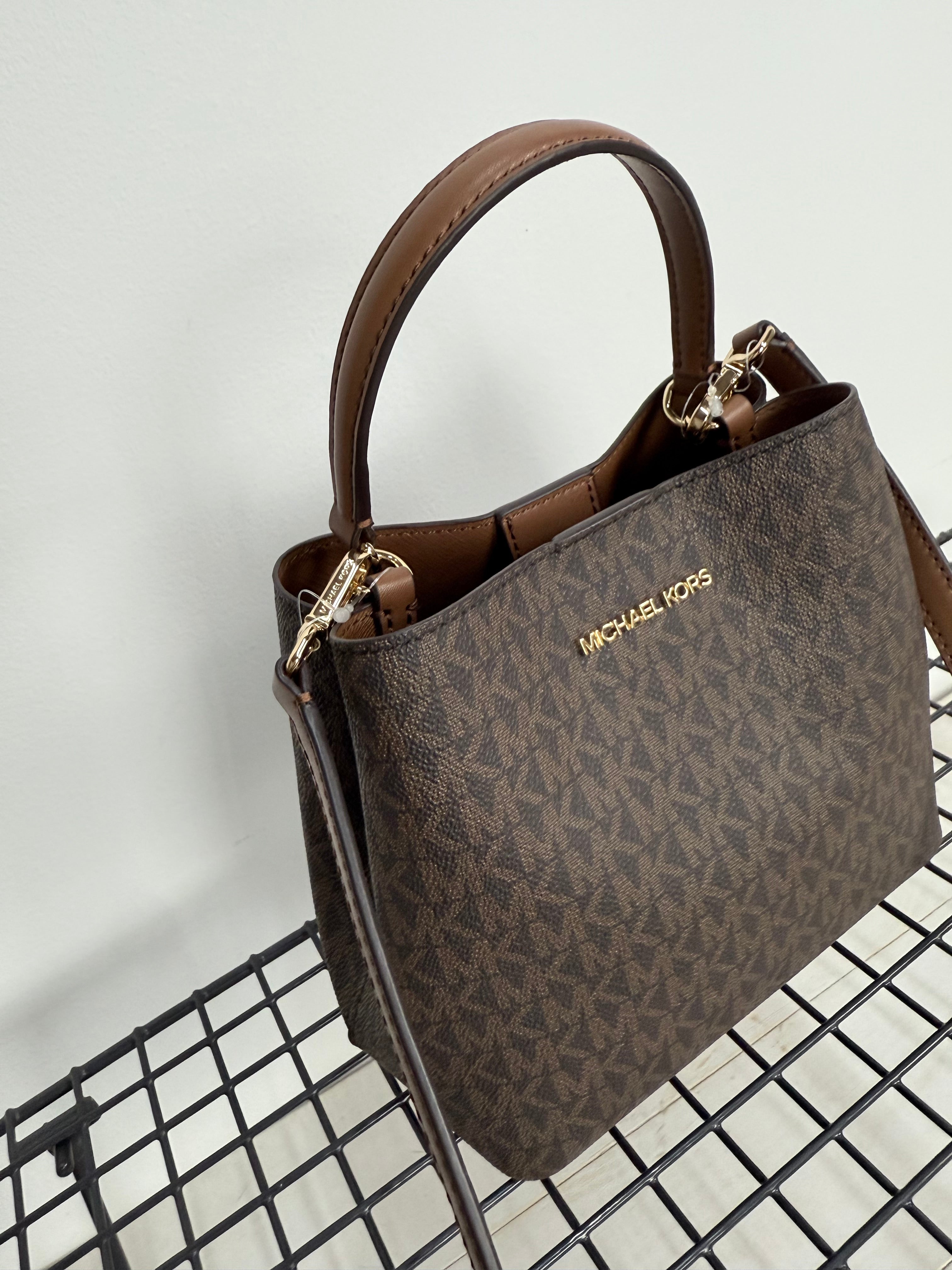 Michael Kors Pratt ( bombonera)