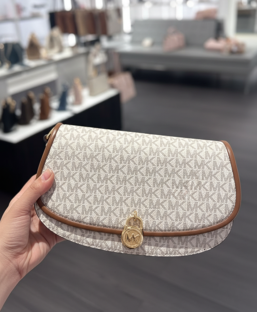 Bandolera Michael Kors Mila vainilla logo (mediano)