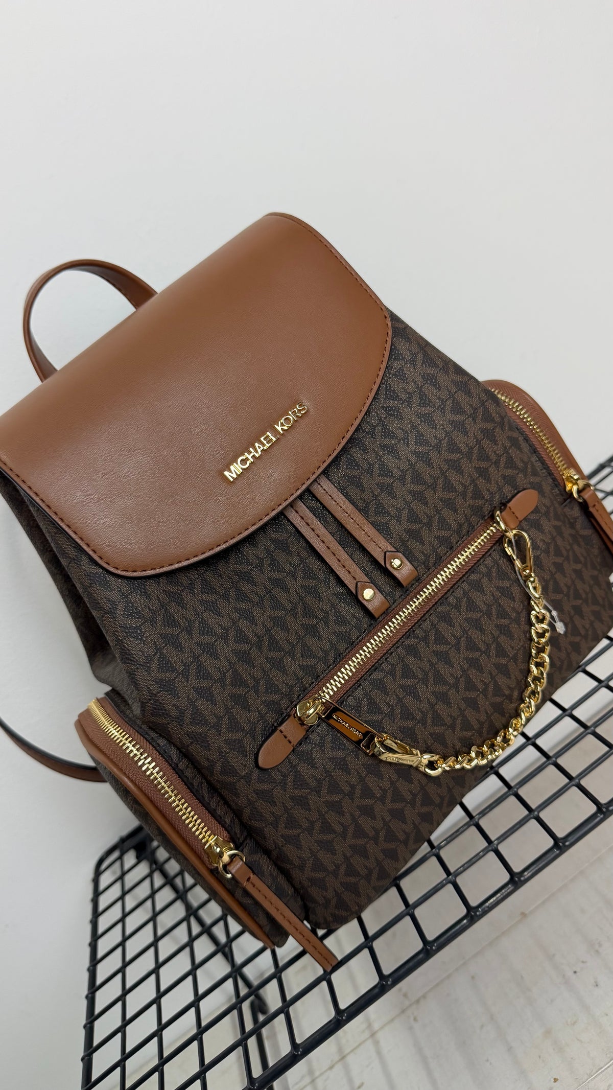 Mochila Michael Kors Jet Set Medium – Brownp