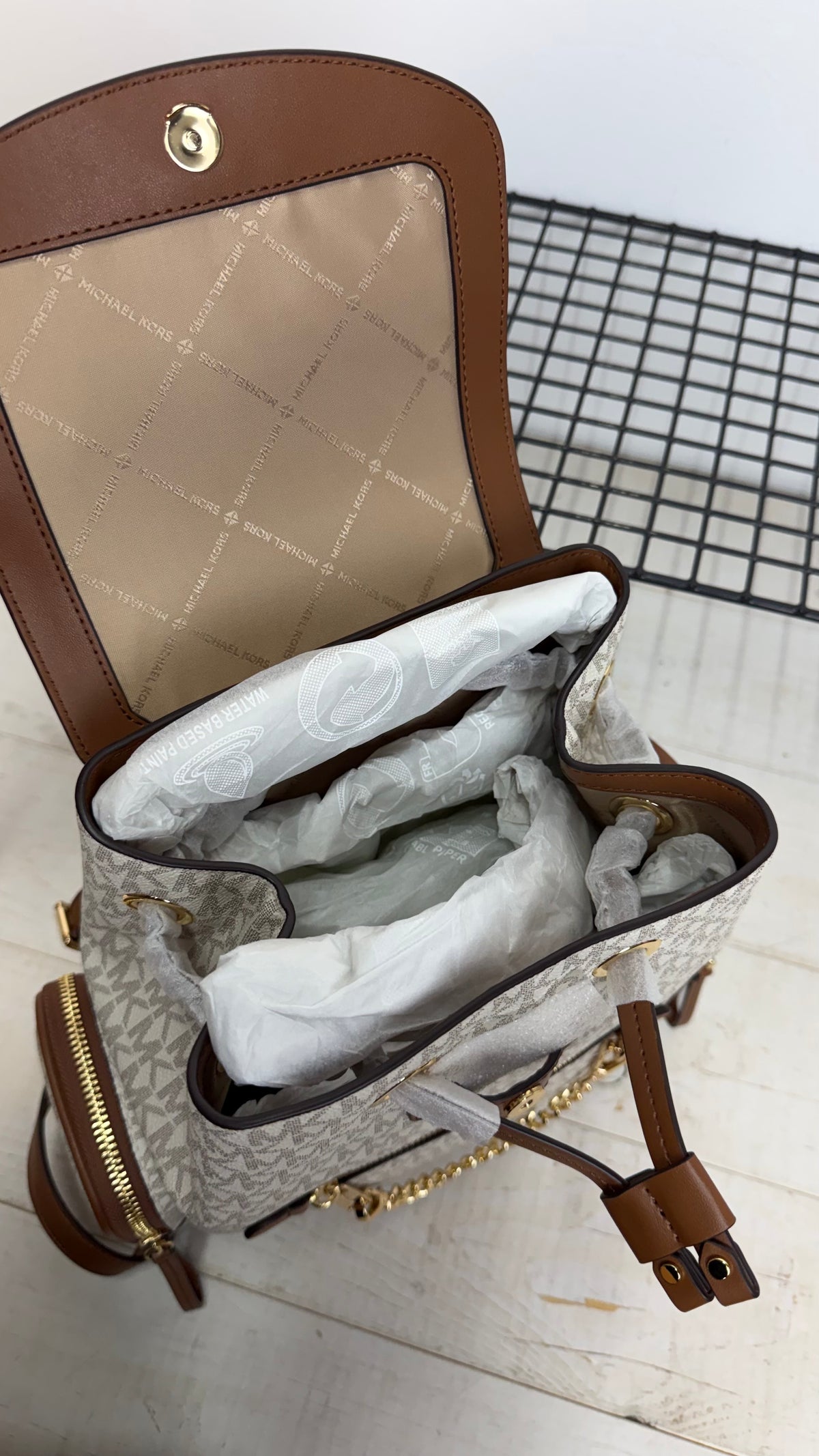 Mochila Michael Kors Jet Set Medium – vainilla