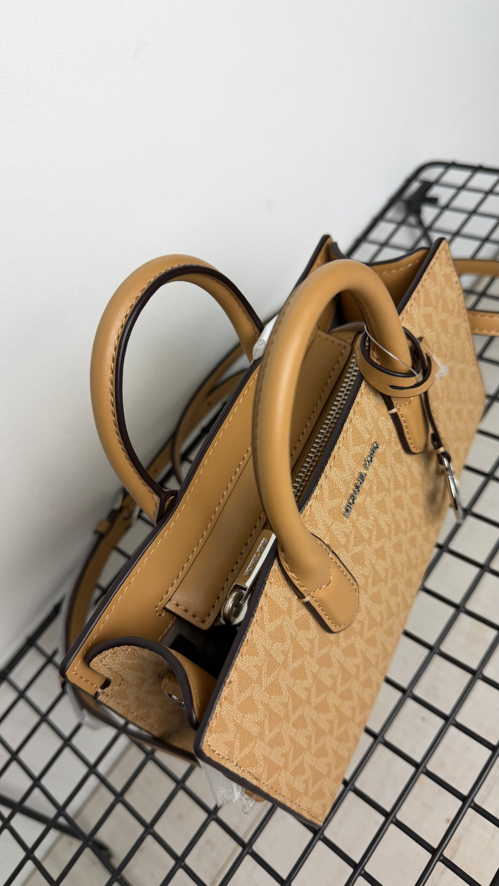 Bolso Michael Kors Scarlett XS – cacahuete