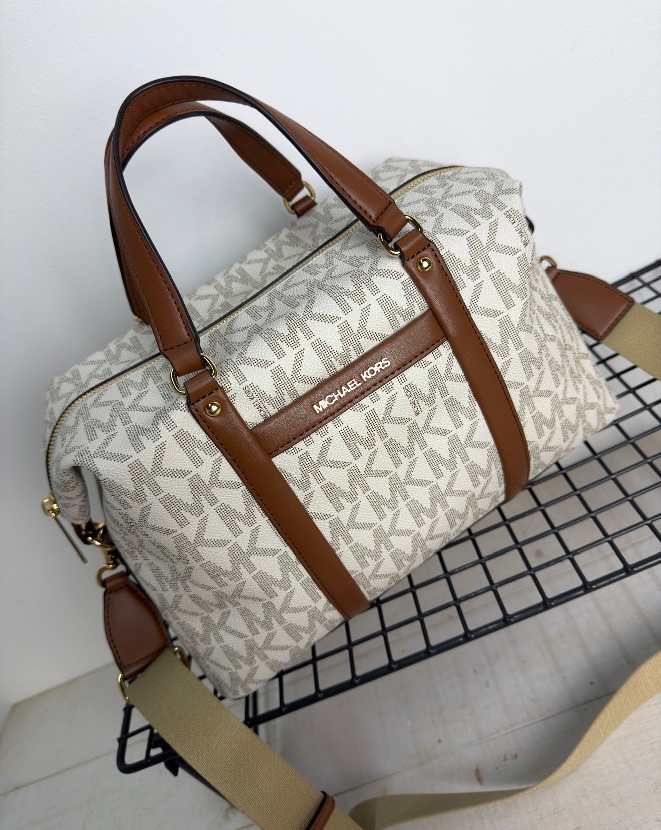 Bolso Michael Kors Brooklyn Medium vainilla