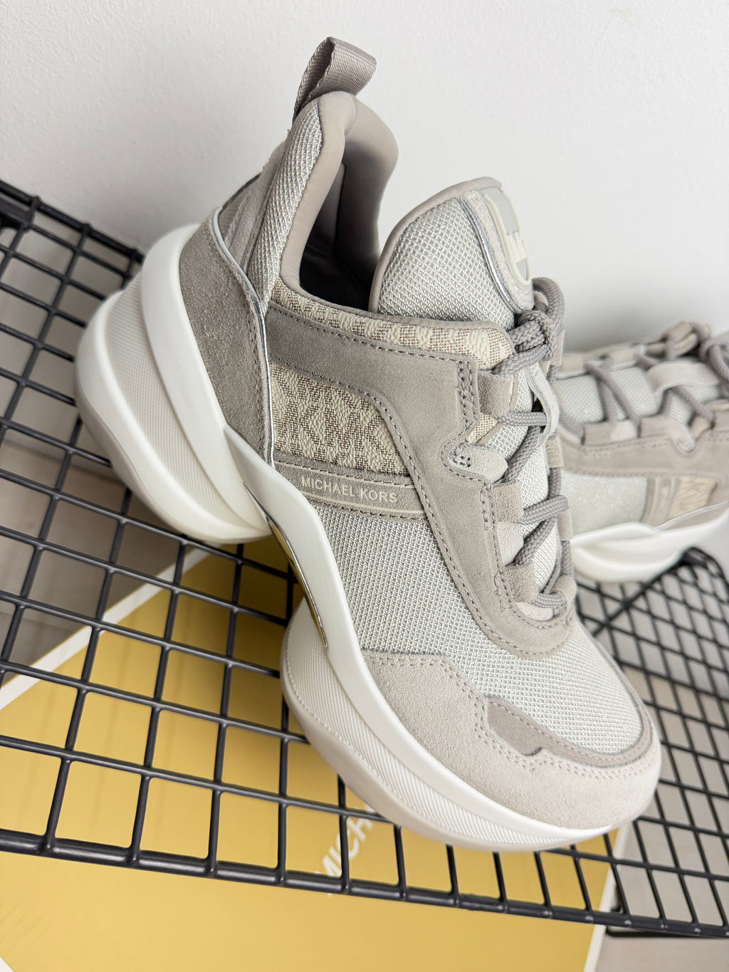 Zapatillas Michael Kors Olympia Trainer – Silver