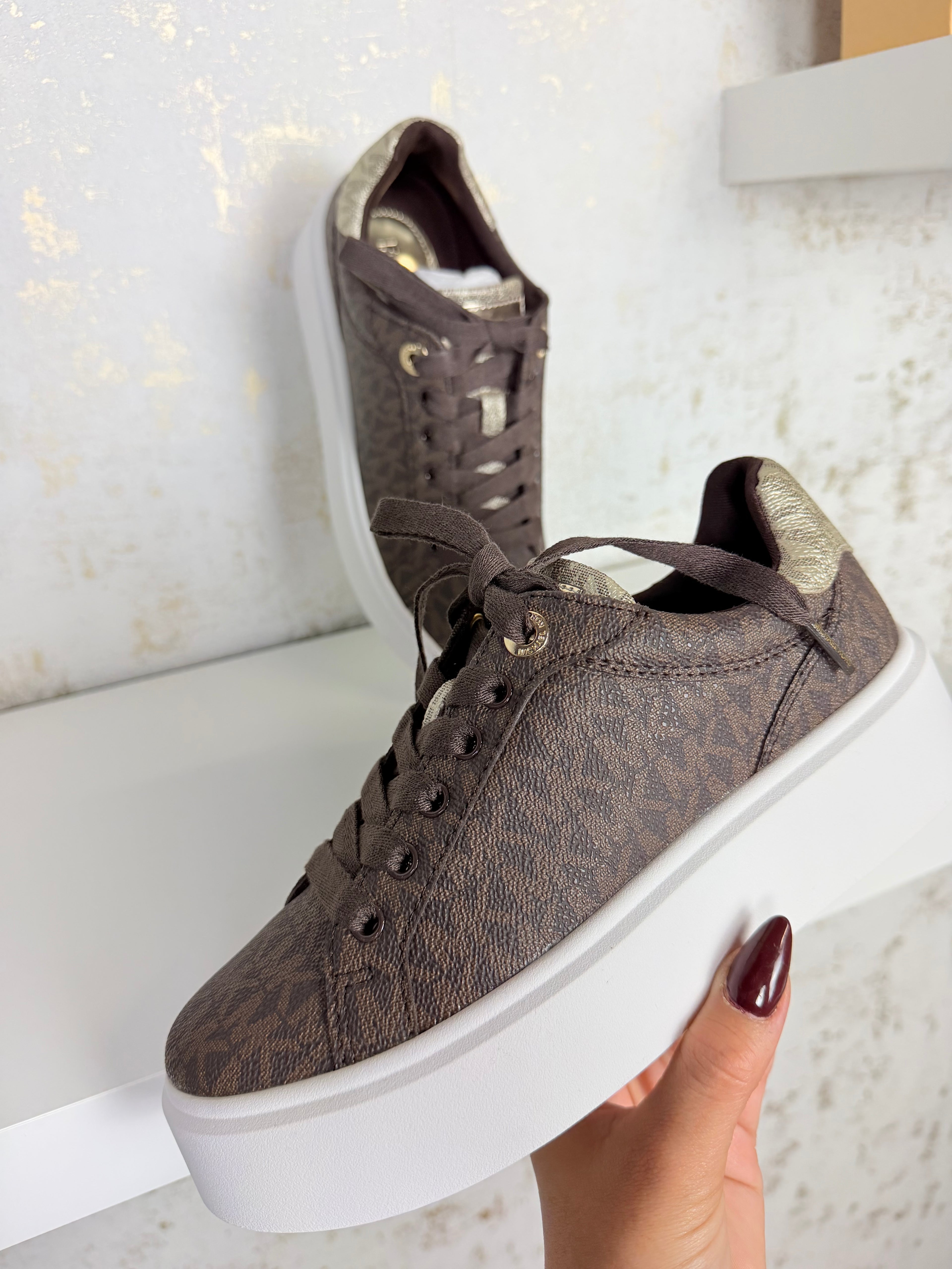 ZAPATILLAS ROMEY MICHAEL KORS MARRÓN