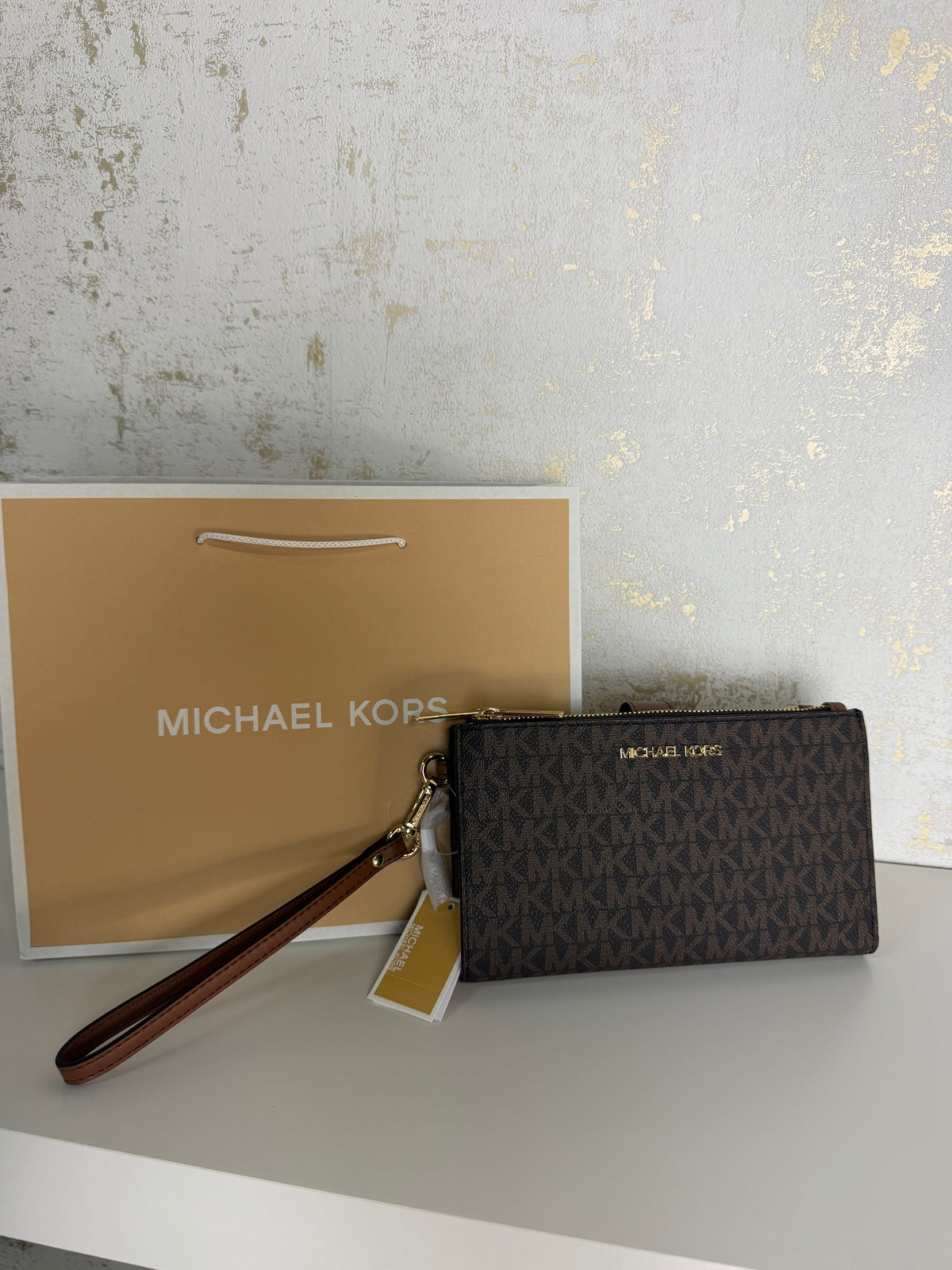 Cartera de mano Michael Kors Jet Set Travel en color brown