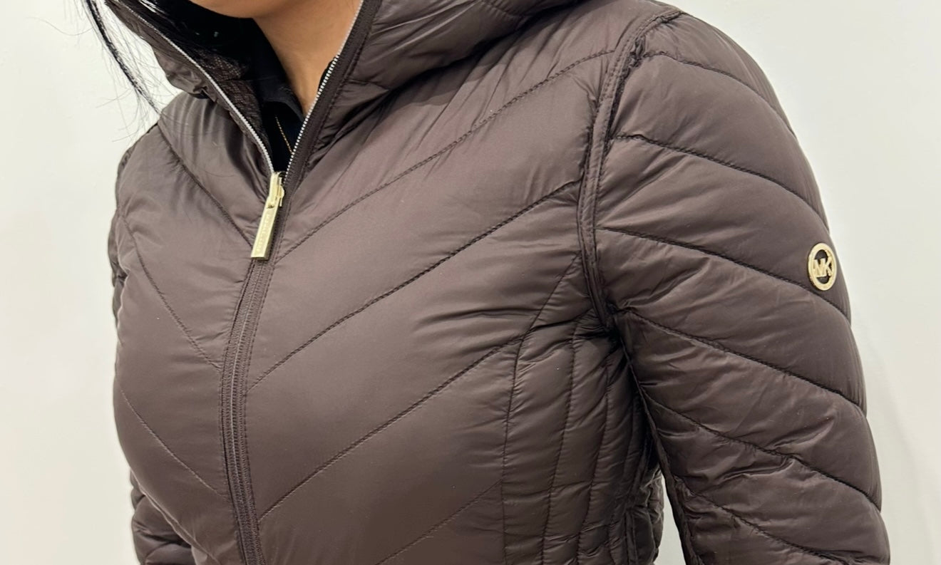 Chaqueta Michael Kors logotipo reversible marrón