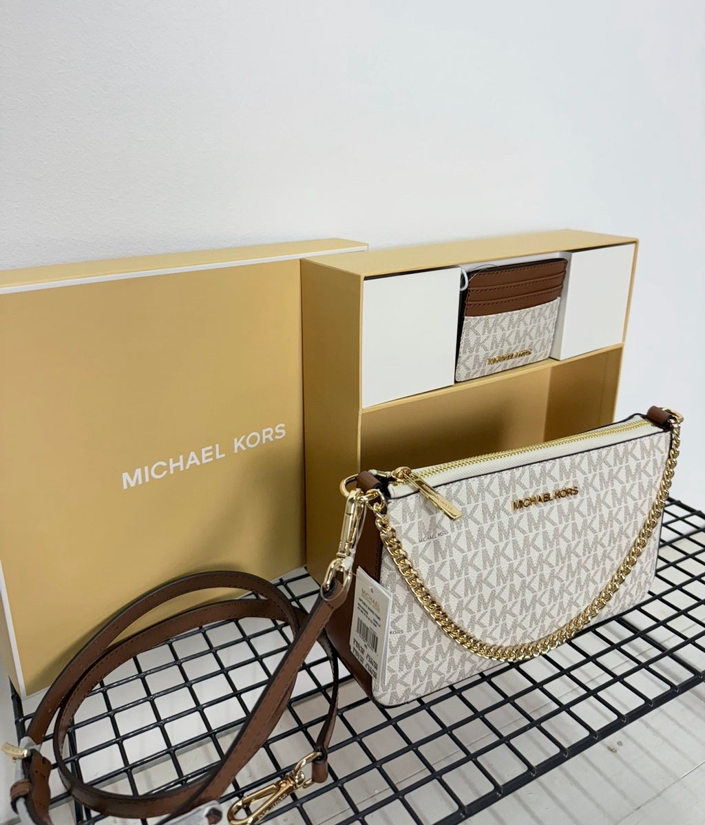 Michael Kors Gift Set – Crossbody + Wallet Vainilla y L camel ( set bandolera mediana y tarjetero )