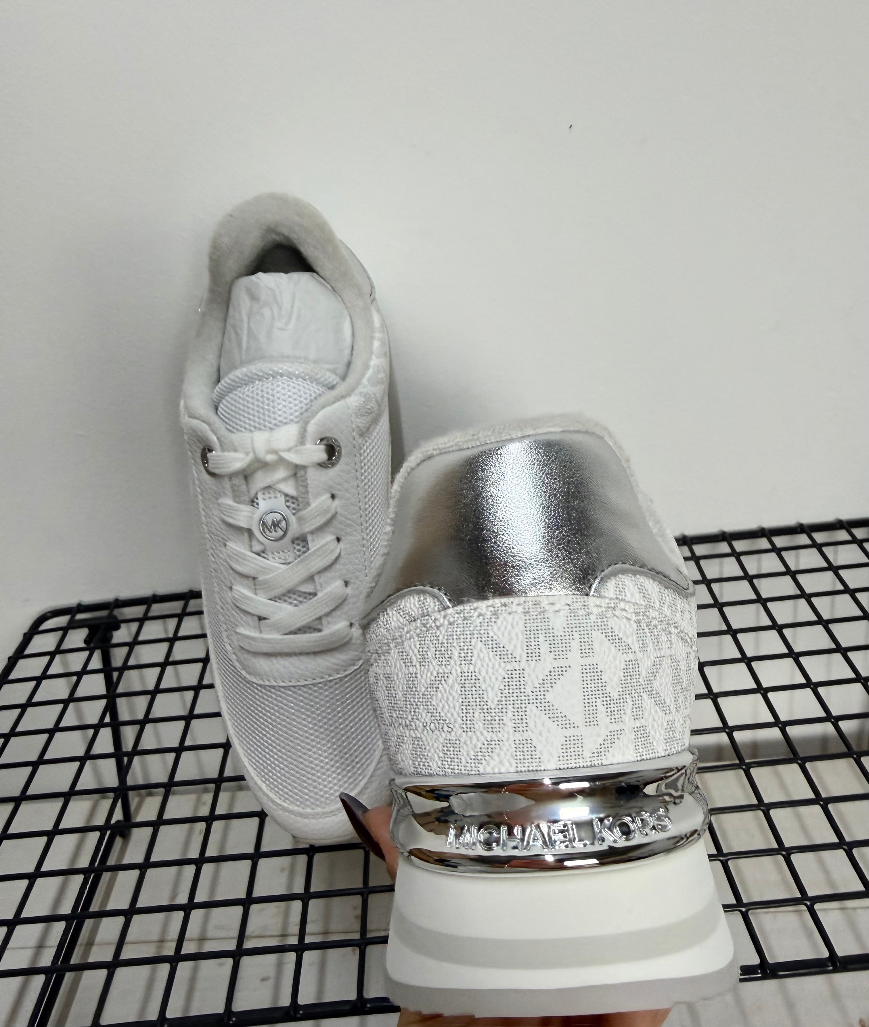 Zapatilla Michael Kors trainer hattie blanca