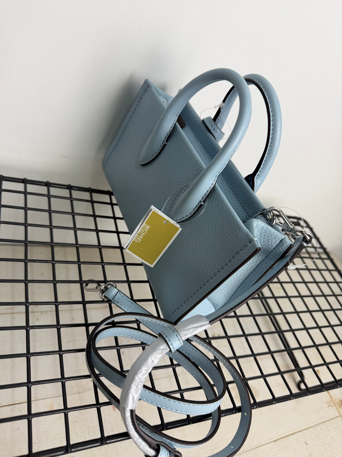 Bolso Michael Kors Mirella mini – azul bebé