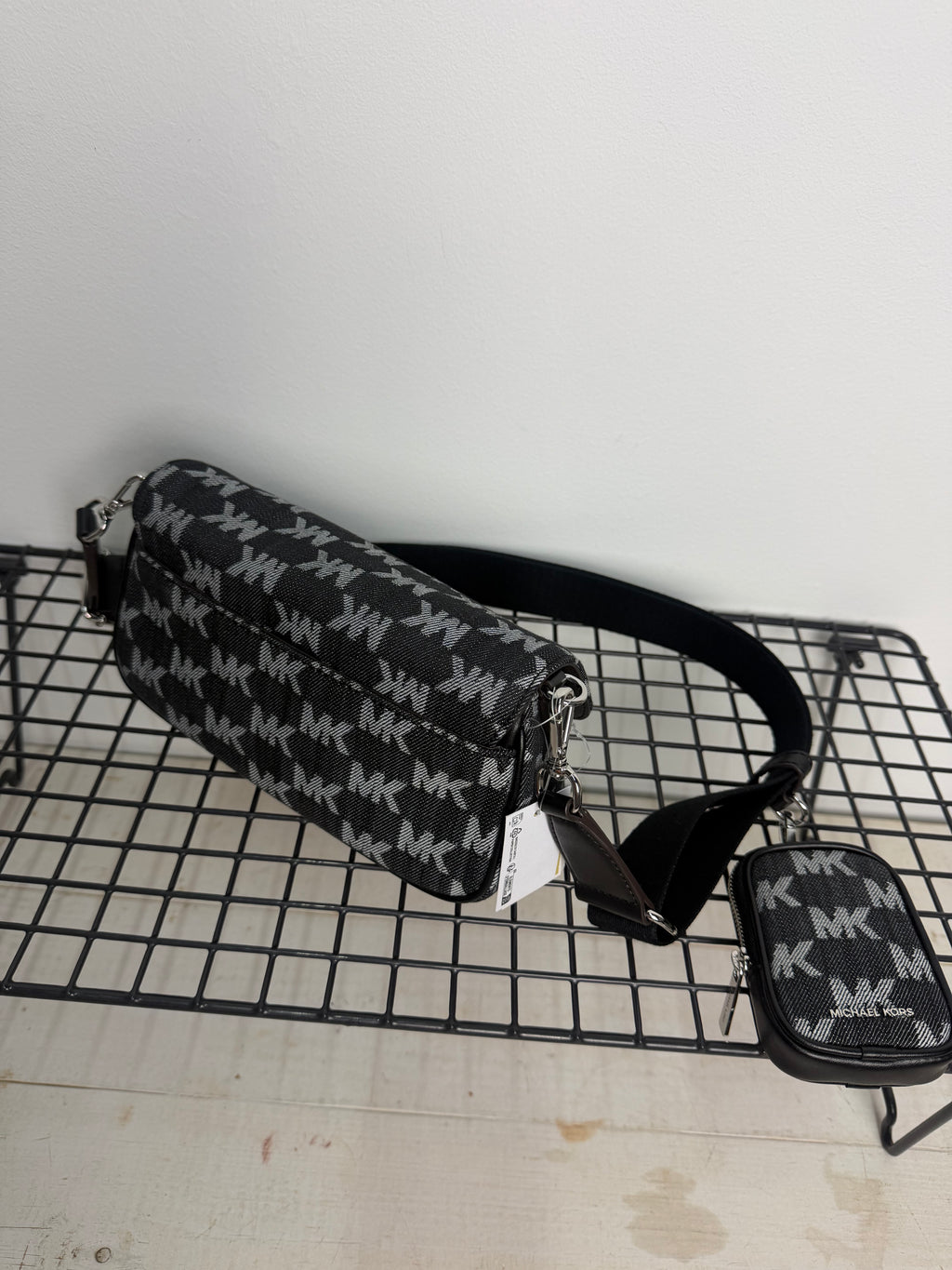 Michael Kors Jet Set Travel Small Crossbody con multipochette – Negro