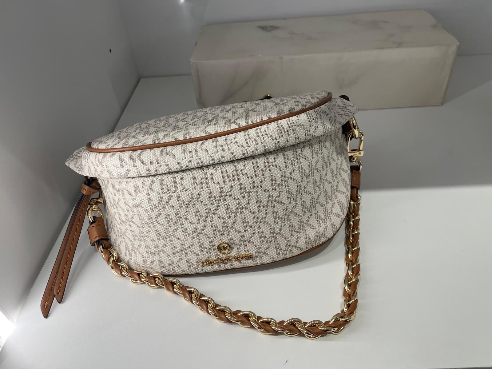 Riñonera Michael Kors vainilla