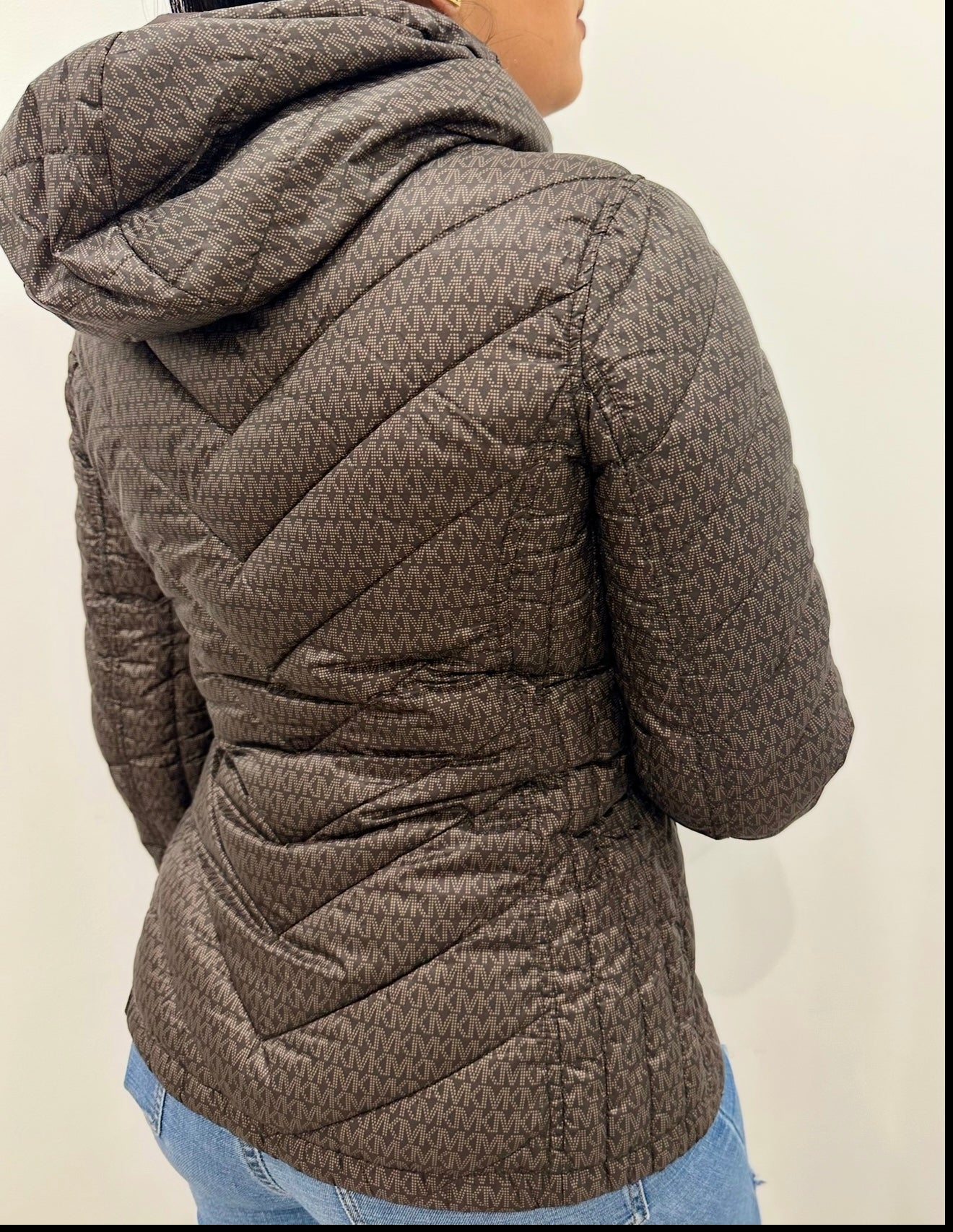 Chaqueta Michael Kors logotipo reversible marrón