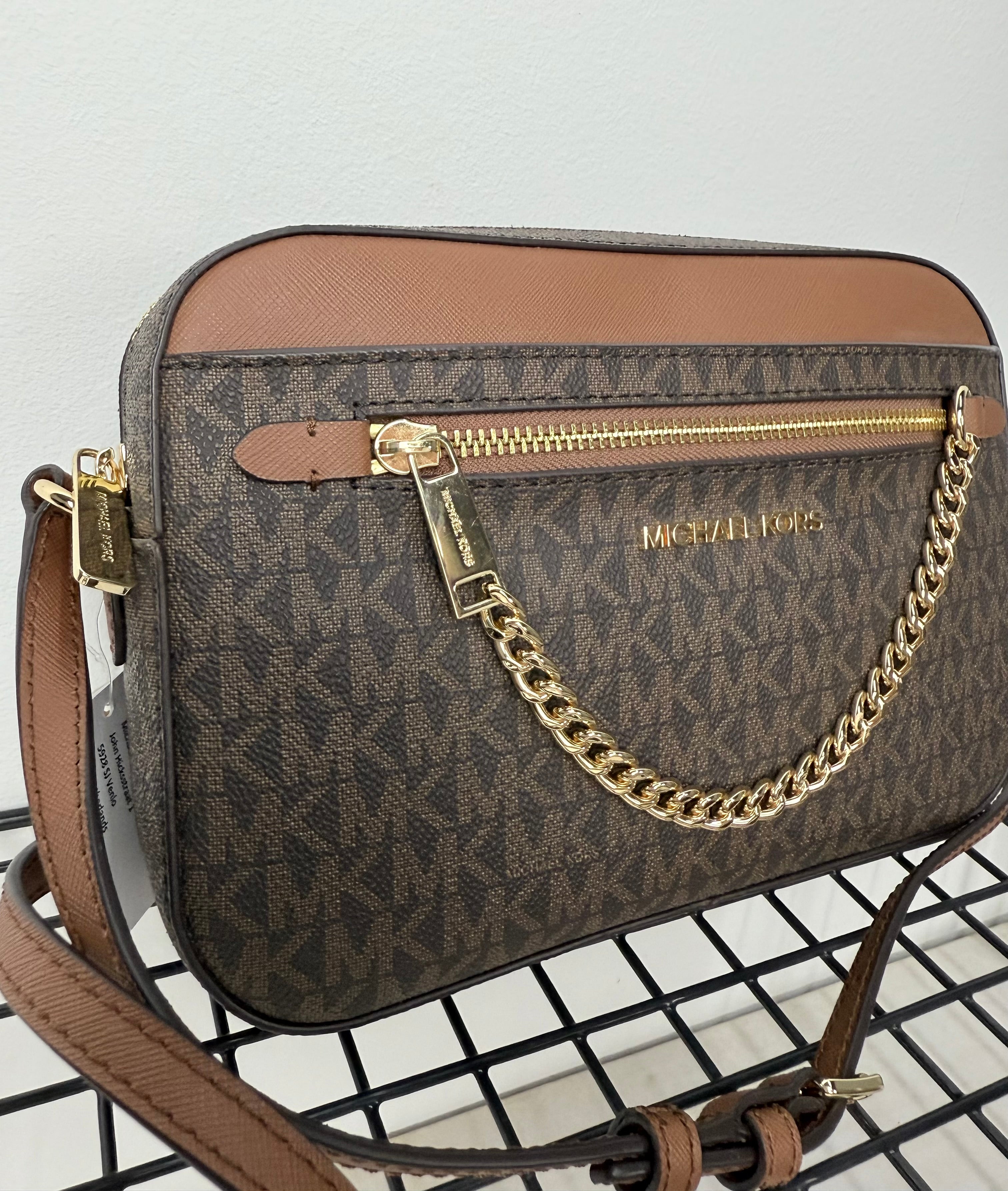 Michael Kors Jet Set Travel Medium Dome Crossbody ( bandolera cadena )