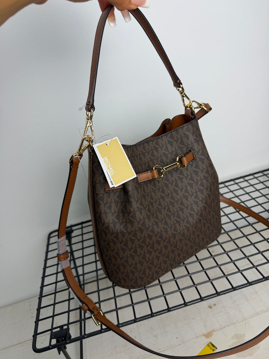 Bolso Michael Kors Carson – Marrón logo ( bombonera )