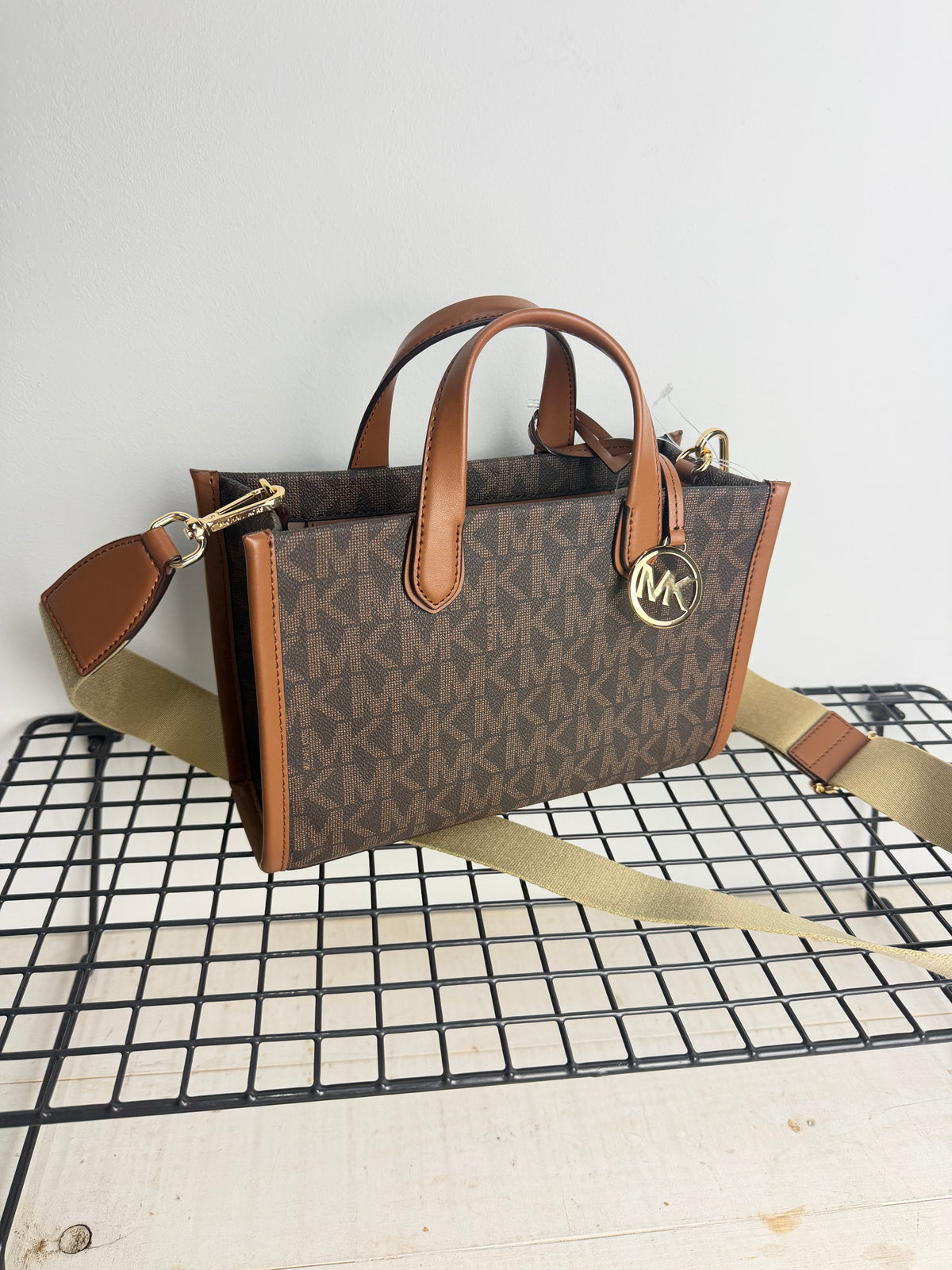 Michael Kors Gigi Medium  –  marrón