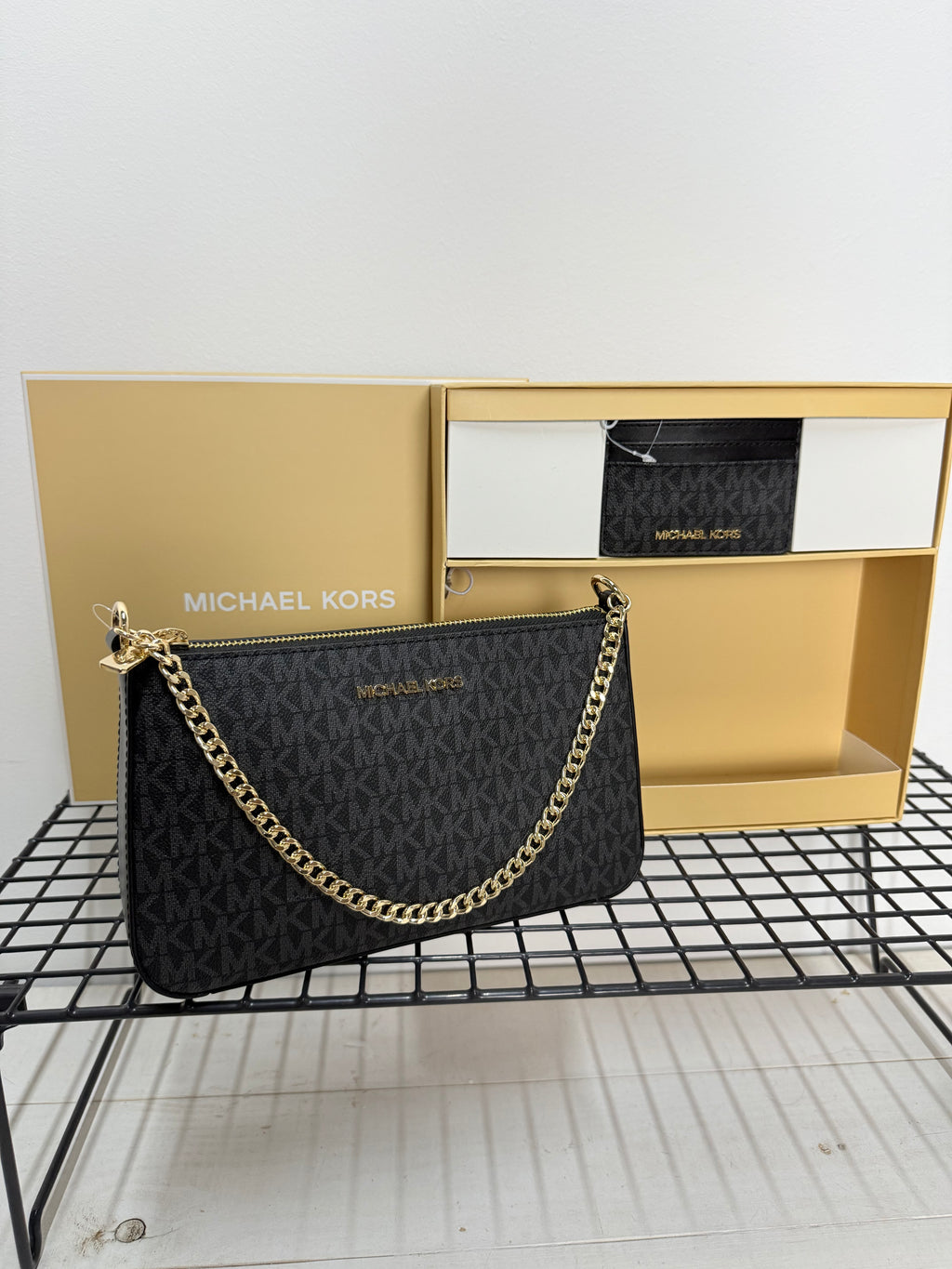 Michael Kors Gift Set – Crossbody + Wallet Negro ( set bandolera mediana y tarjetero )