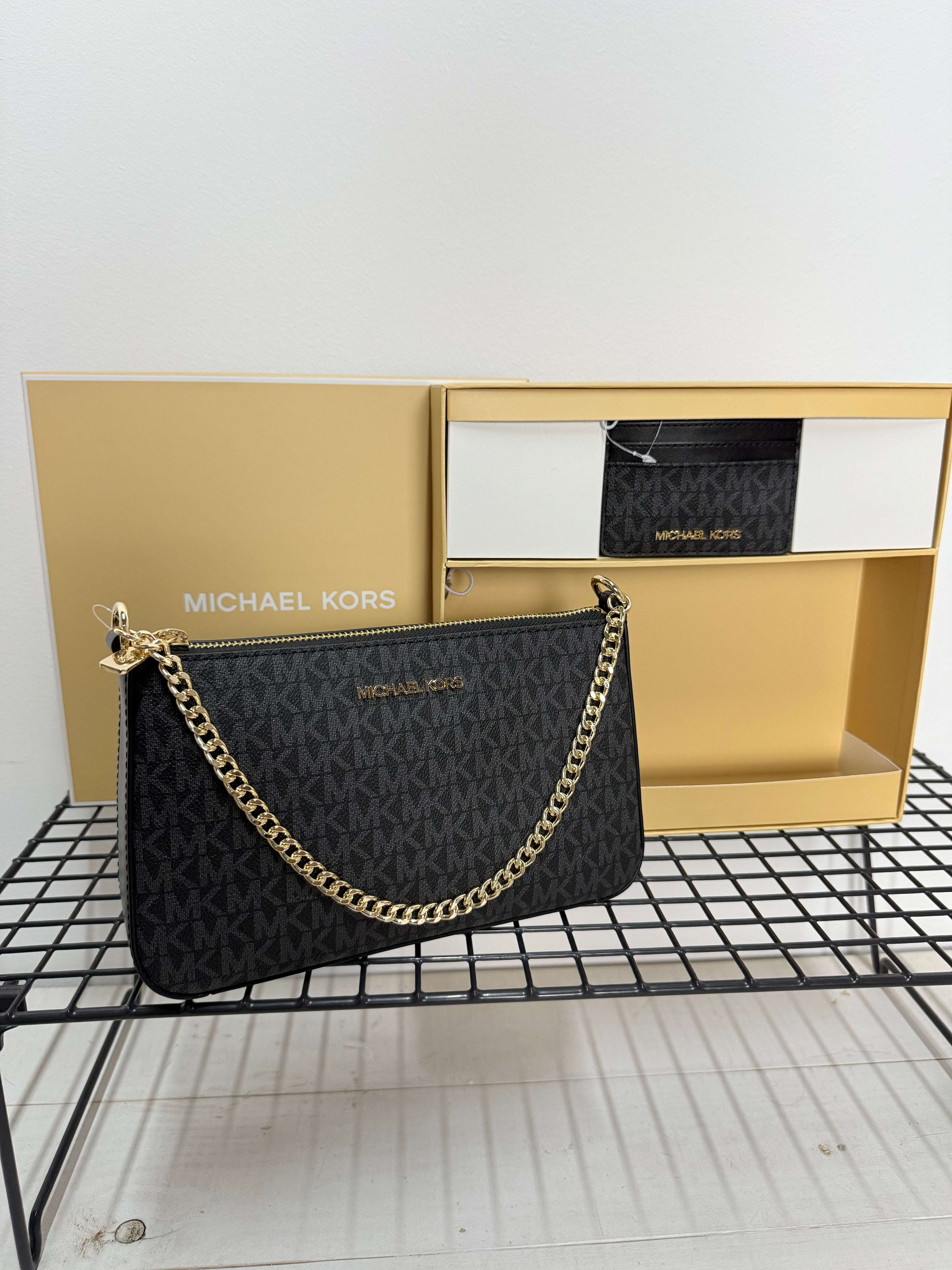 Michael Kors Gift Set – Crossbody + Wallet Negro ( set bandolera mediana y tarjetero )