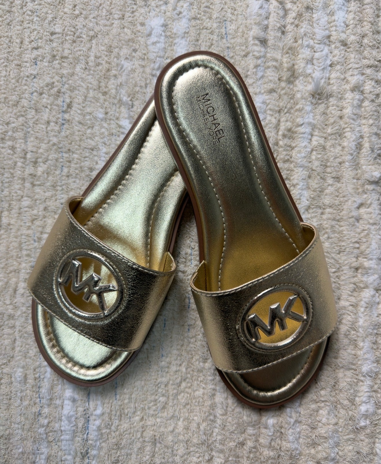 Sandalia pala Michael Kors dorado