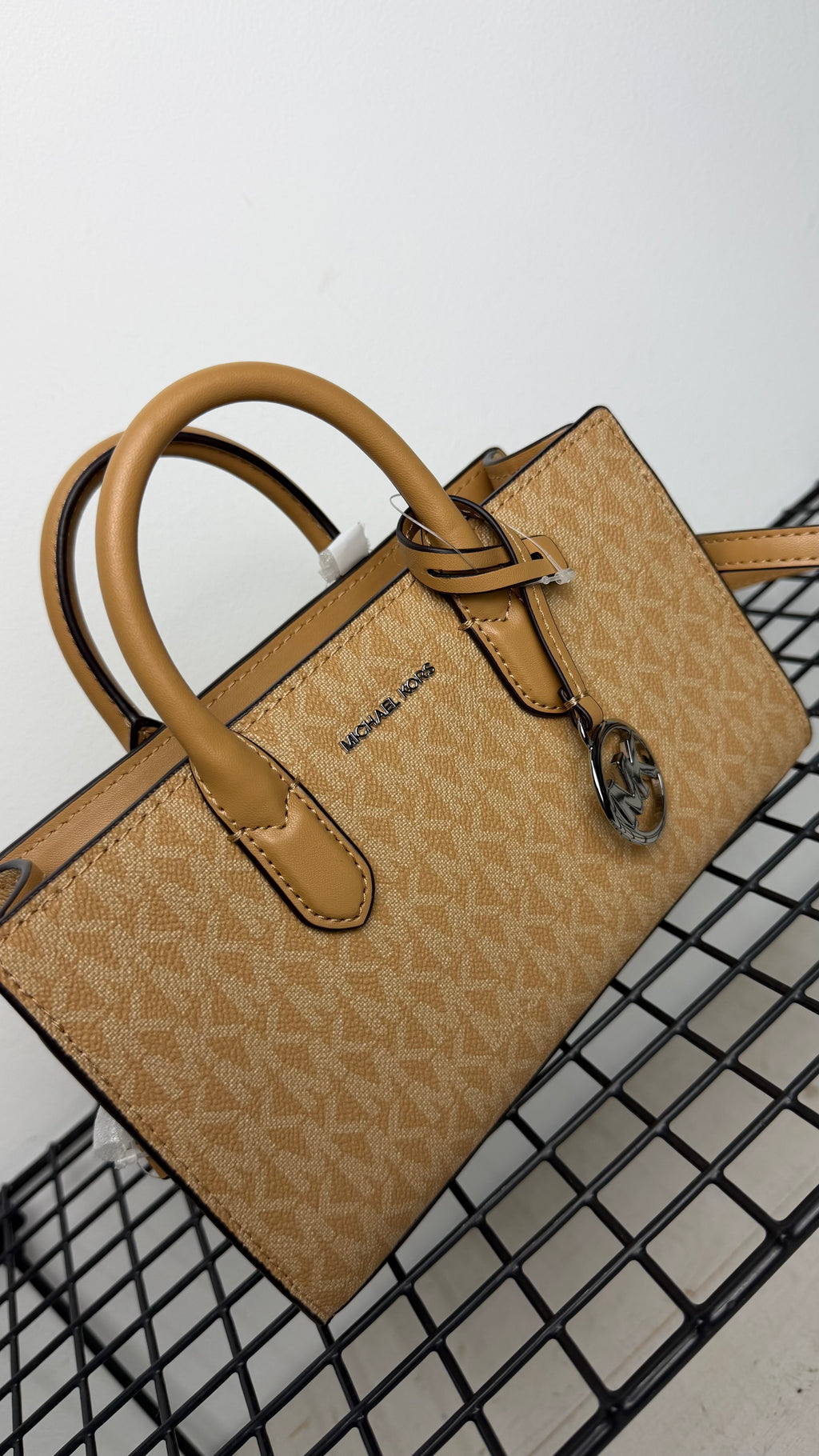 Bolso Michael Kors Scarlett XS – cacahuete