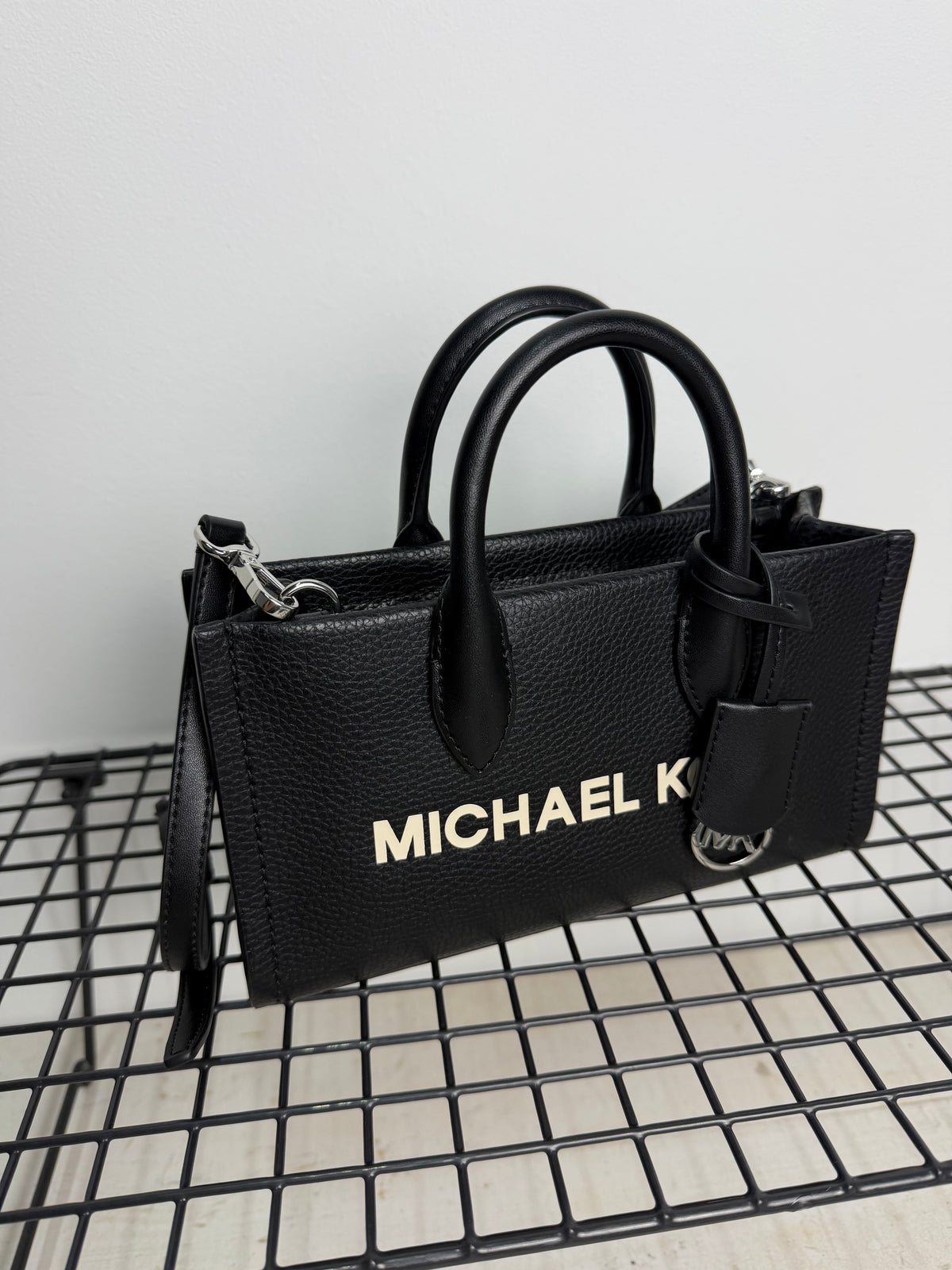 Bolso Michael Kors Mirella mini – Negro