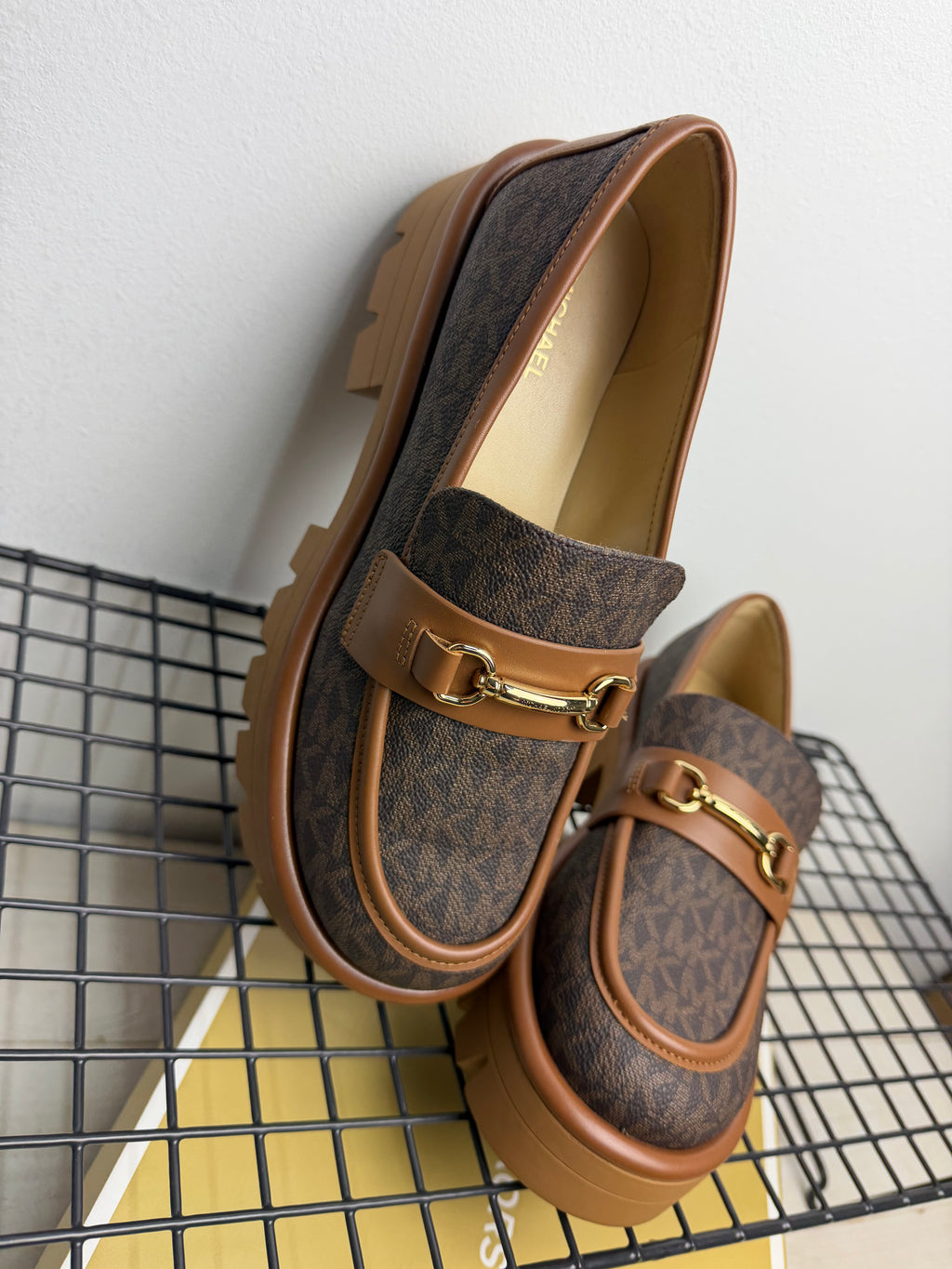 Mocasines Michael Kors Carson Lug – Brown