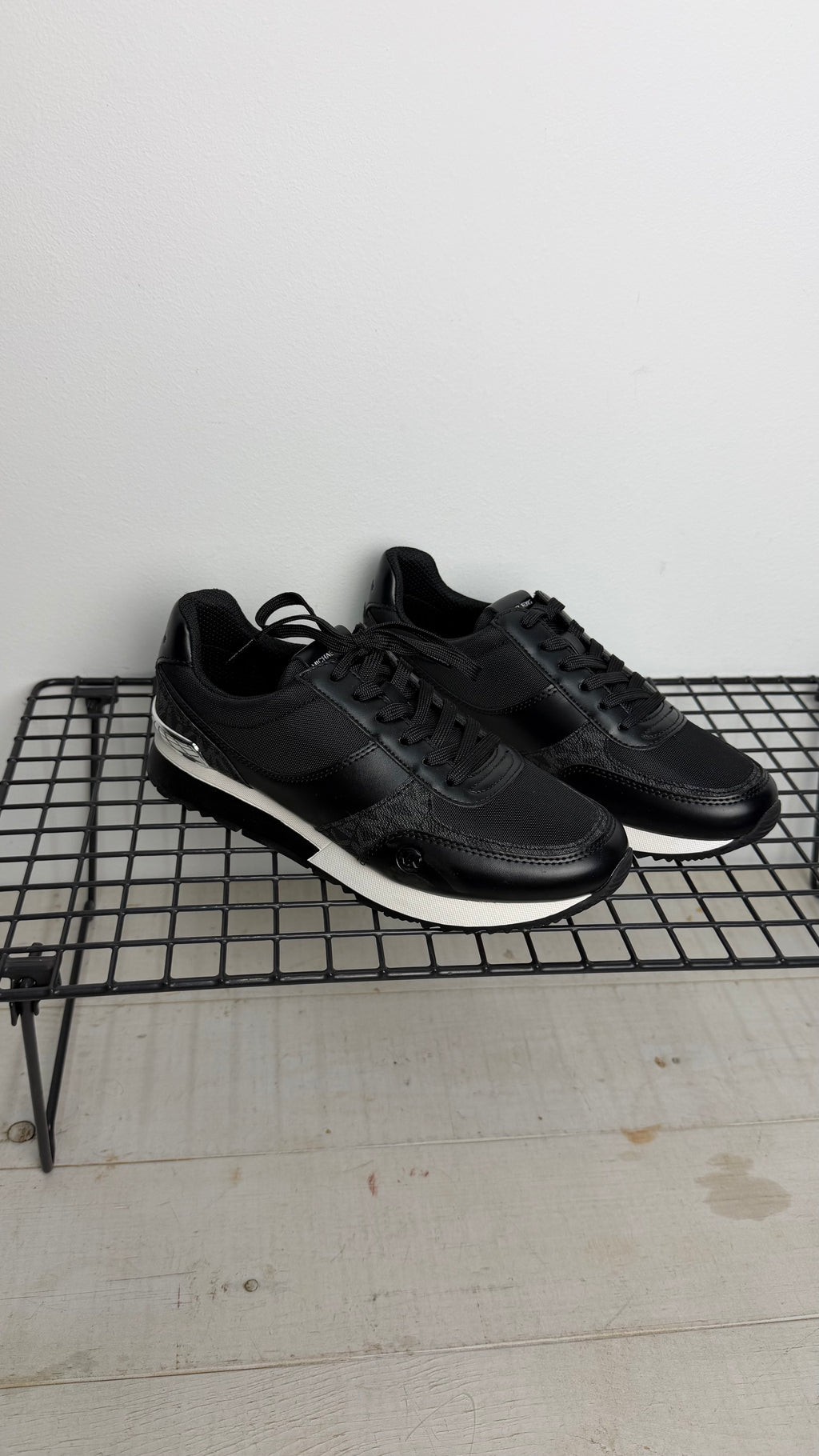 Deportivas Michael Kors Andi Trainer – negro