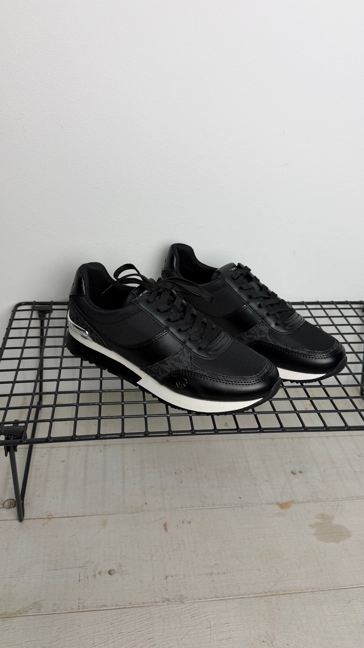 Deportivas Michael Kors Andi Trainer – negro