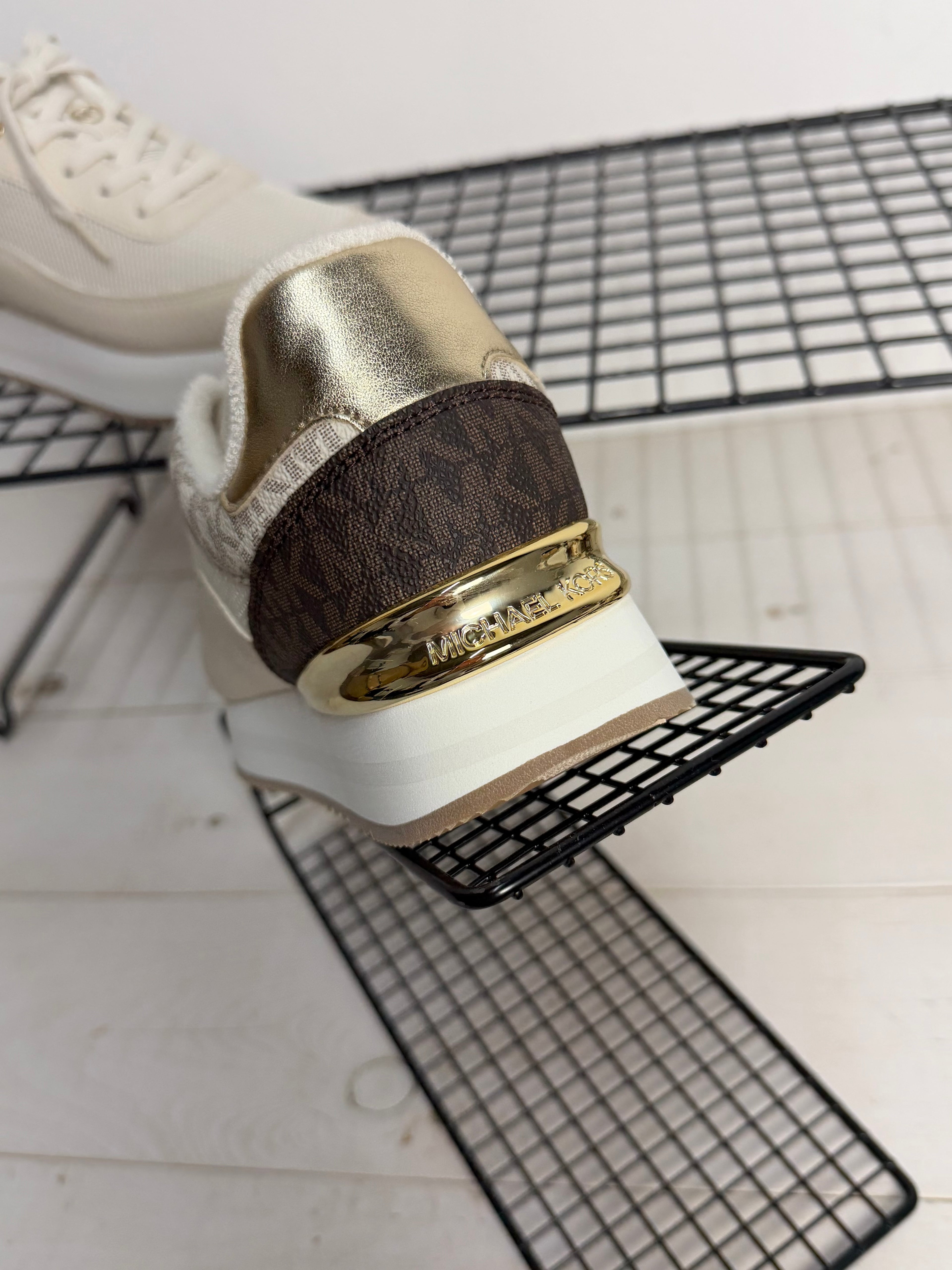 Zapatilla Michael Kors trainer hattie