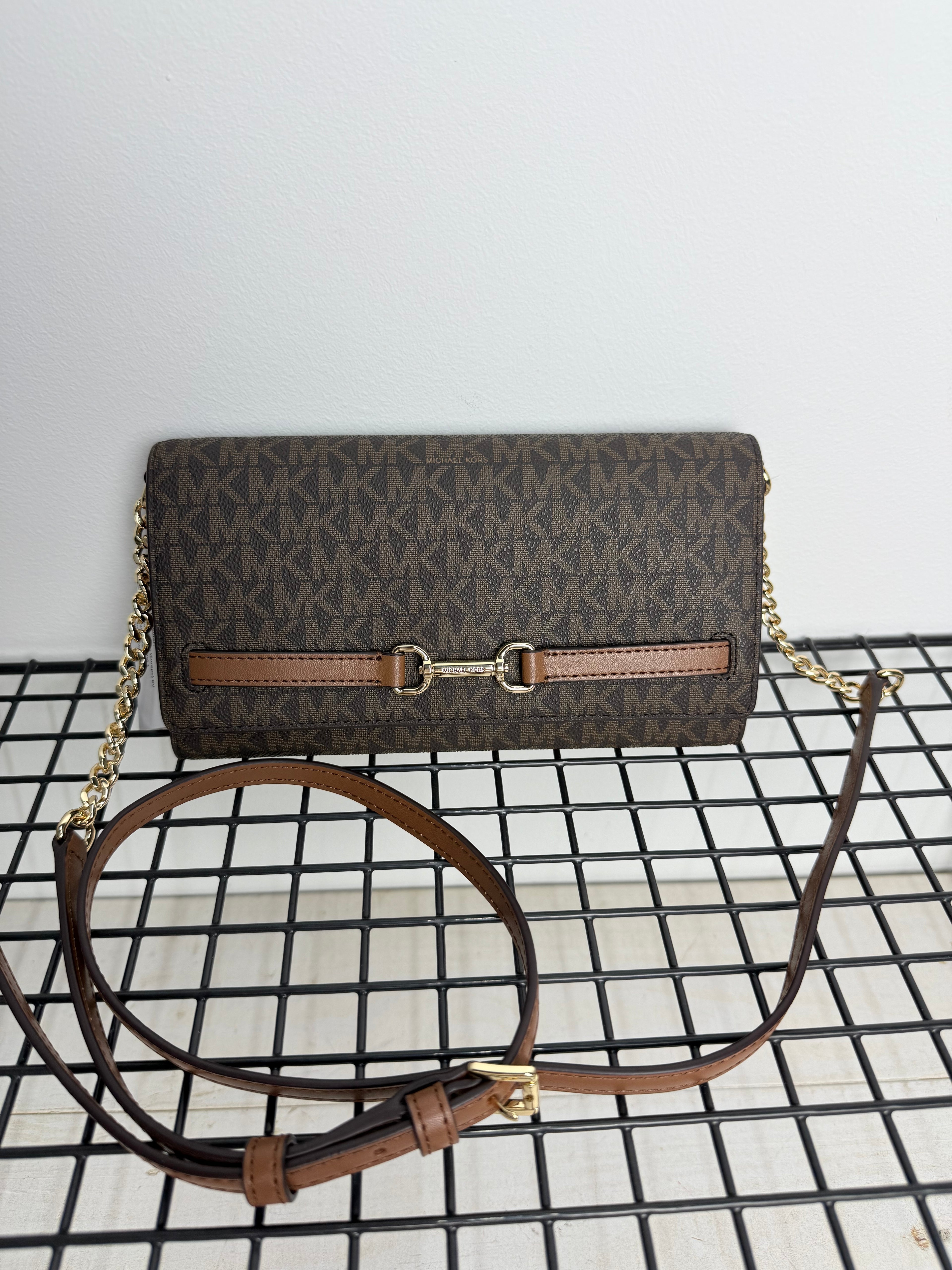 Michael Kors Carson LG Wallet on a Chain (bandolera móvil )