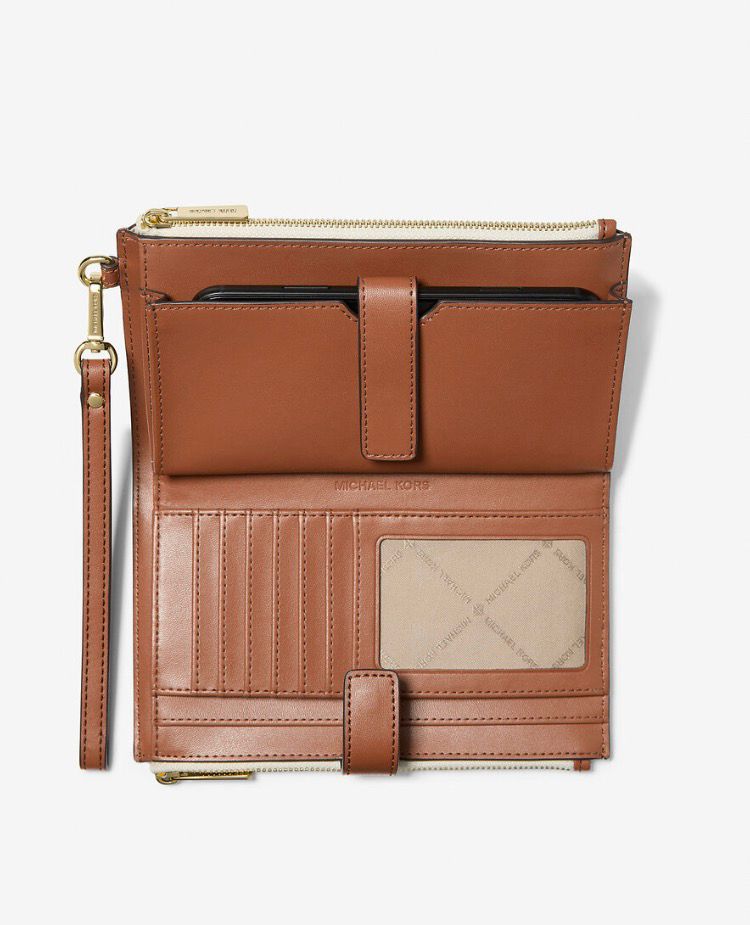 Cartera de mano Michael Kors Jet Set Travel en color vainilla