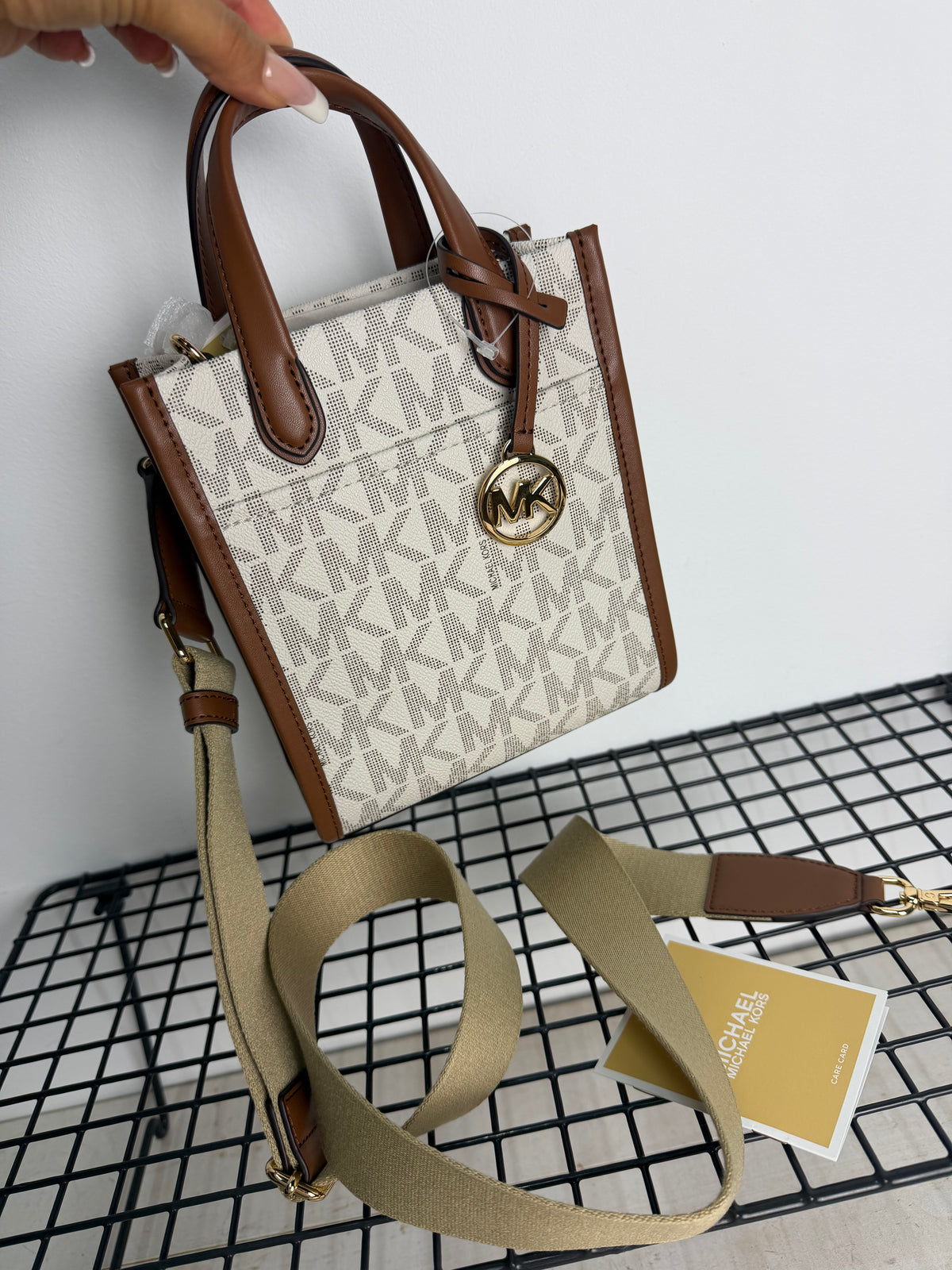 Michael Kors Gigi Mini – Vanilla/Luggage