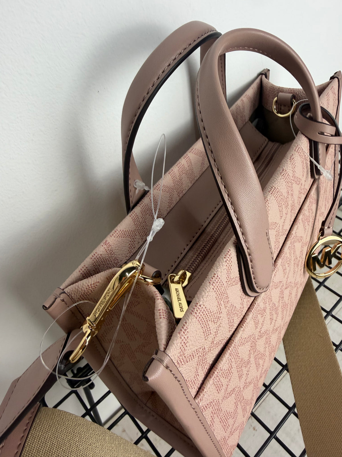 Michael Kors Gigi Medium  – rosa logo