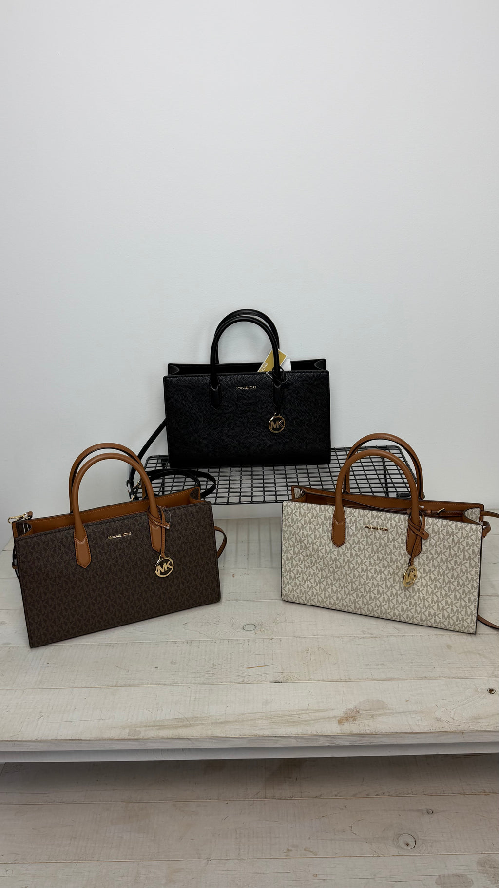 Bolso Michael Kors Scarlett Medium – marrón logo
