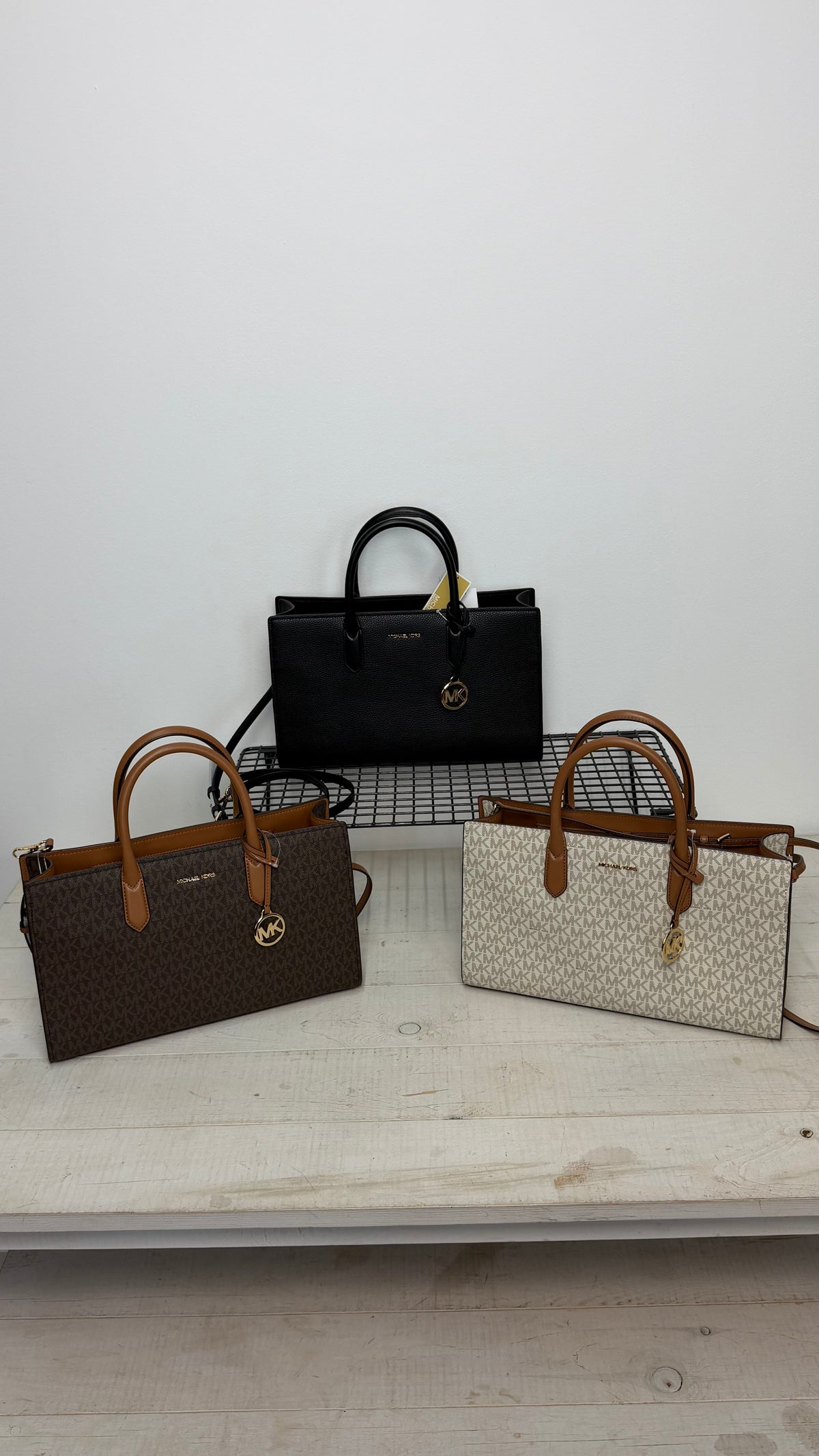 Bolso Michael Kors Scarlett Medium – marrón logo