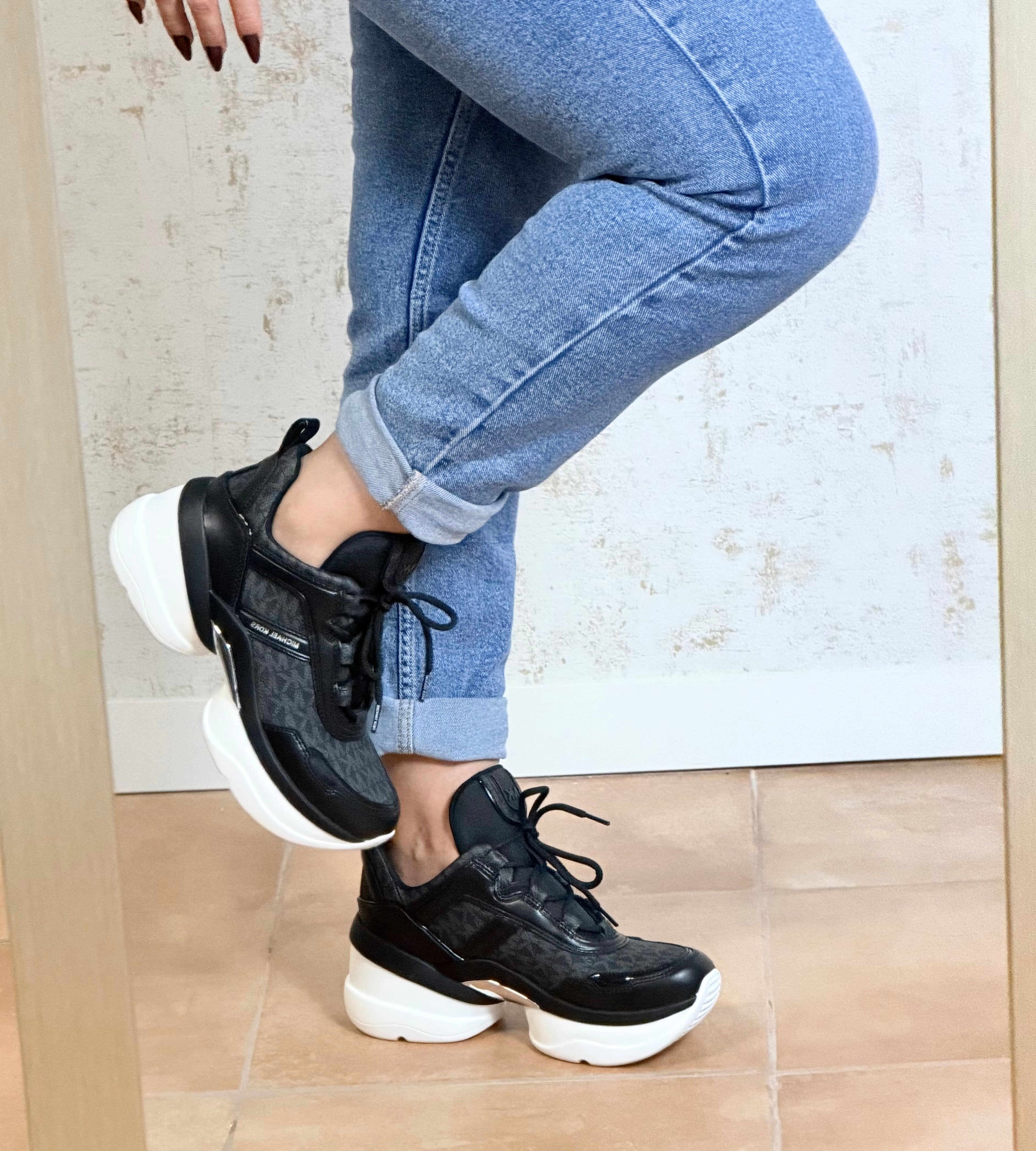 Zapatilla Olympia Michael Kors Negra