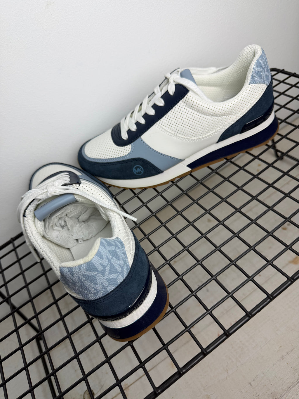 Zapatillas Michael Kors Andi Trainer – Blanco y Azul