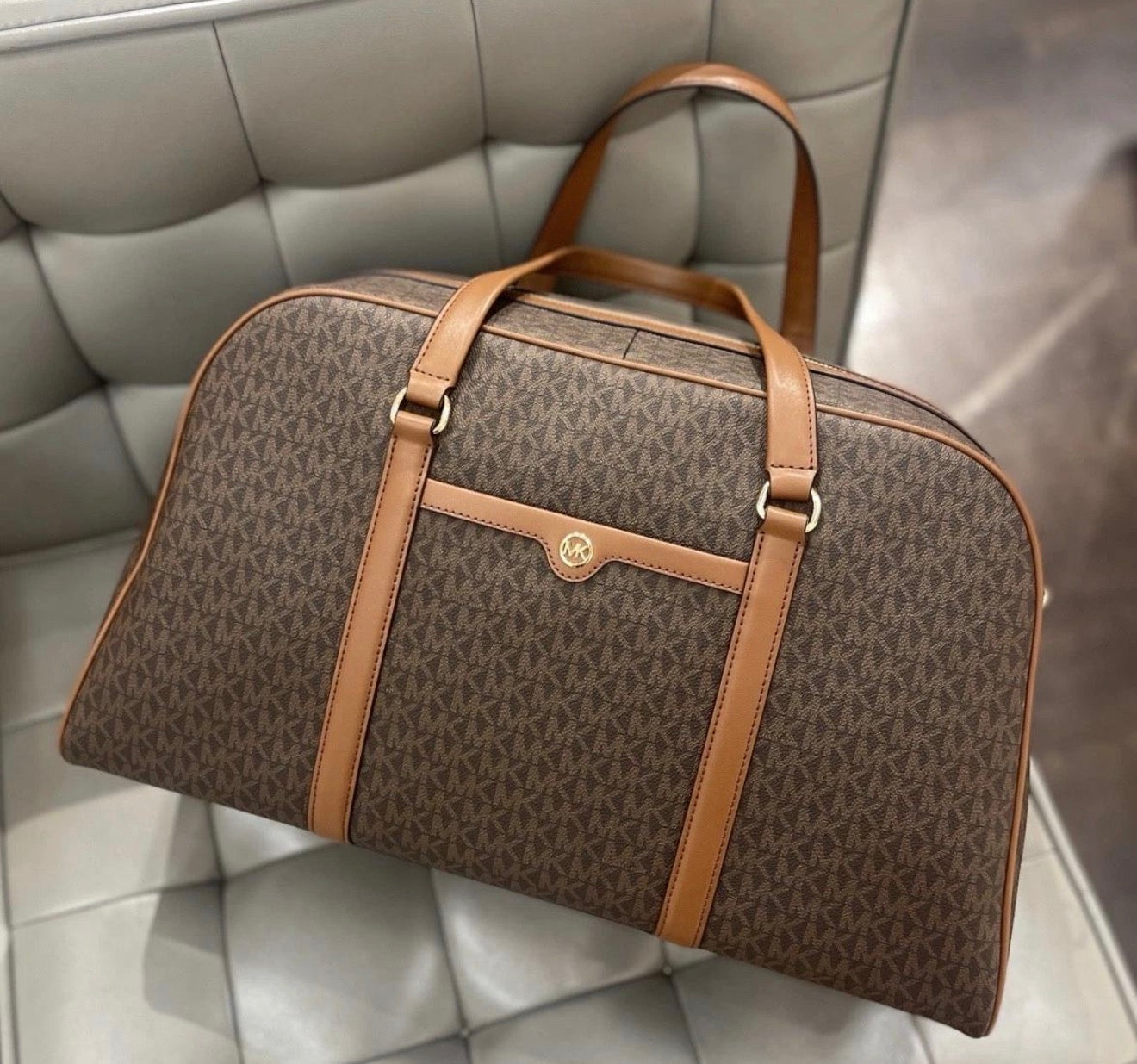 Maleta viaje de mano MICHAEL KORS LOGOTIPO MARRÓN