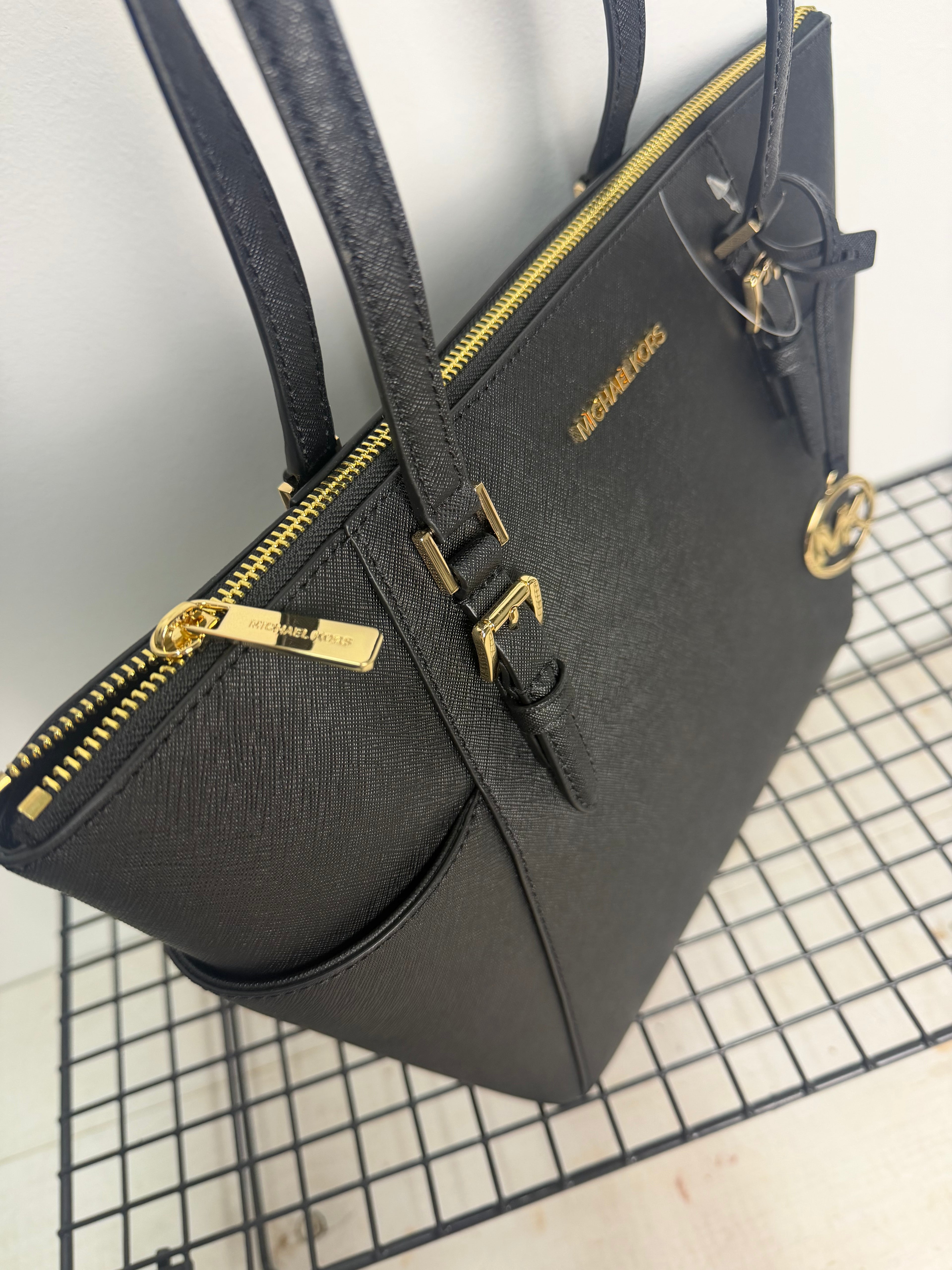 Michael Kors Charlotte Large Tote cremallera – Negro